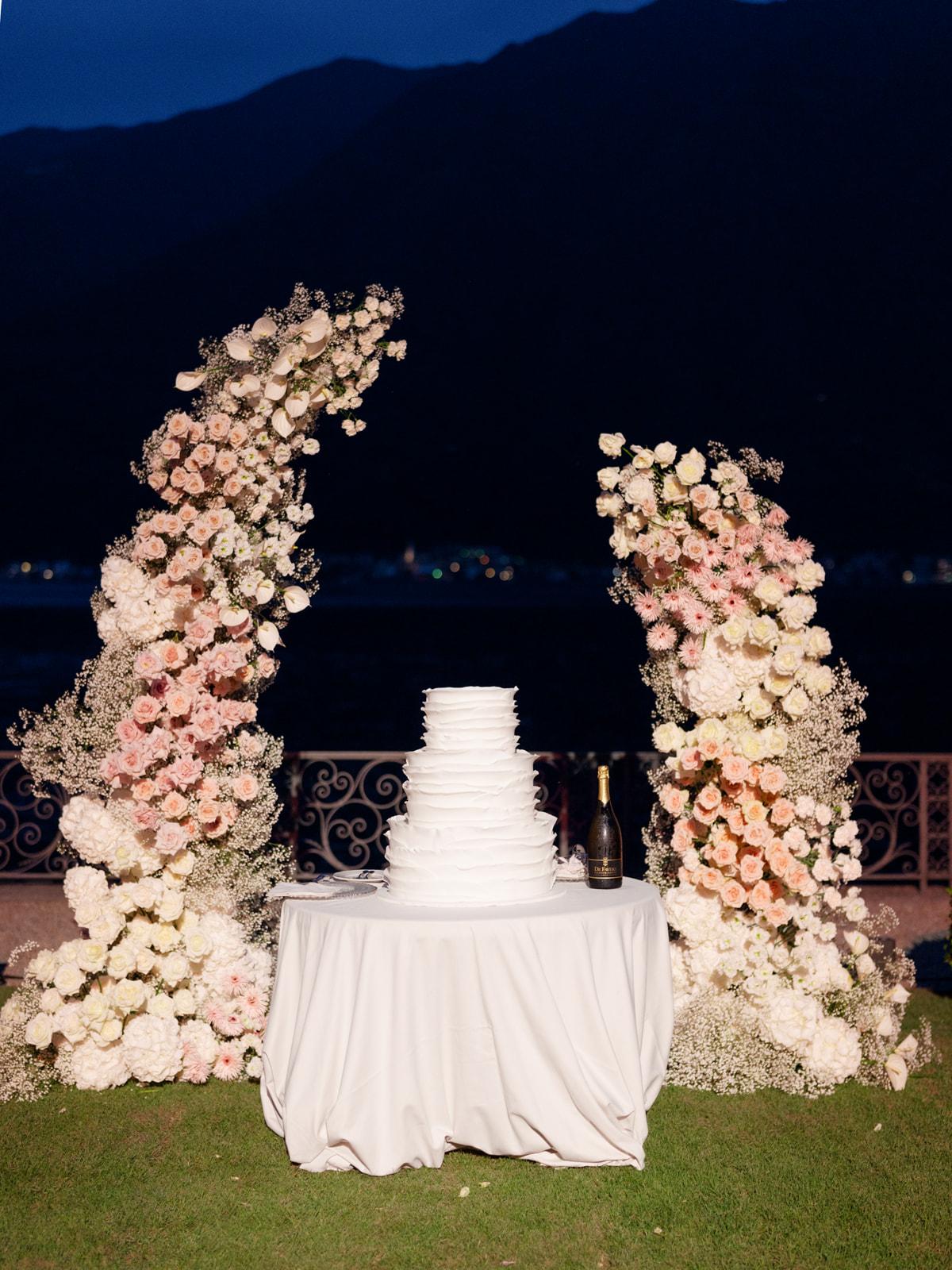 A Classic Summer Wedding at the Villa Balbiano 39