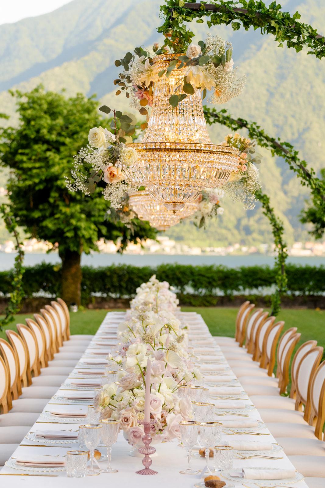 A Classic Summer Wedding at the Villa Balbiano 37