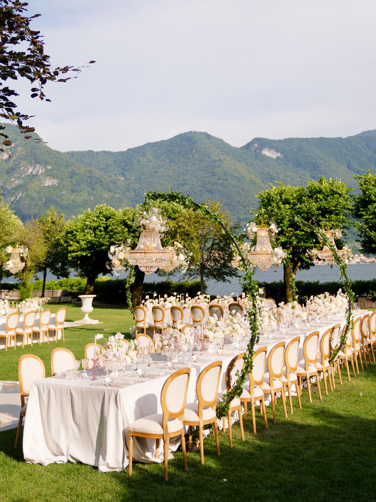A Classic Summer Wedding at the Villa Balbiano 61