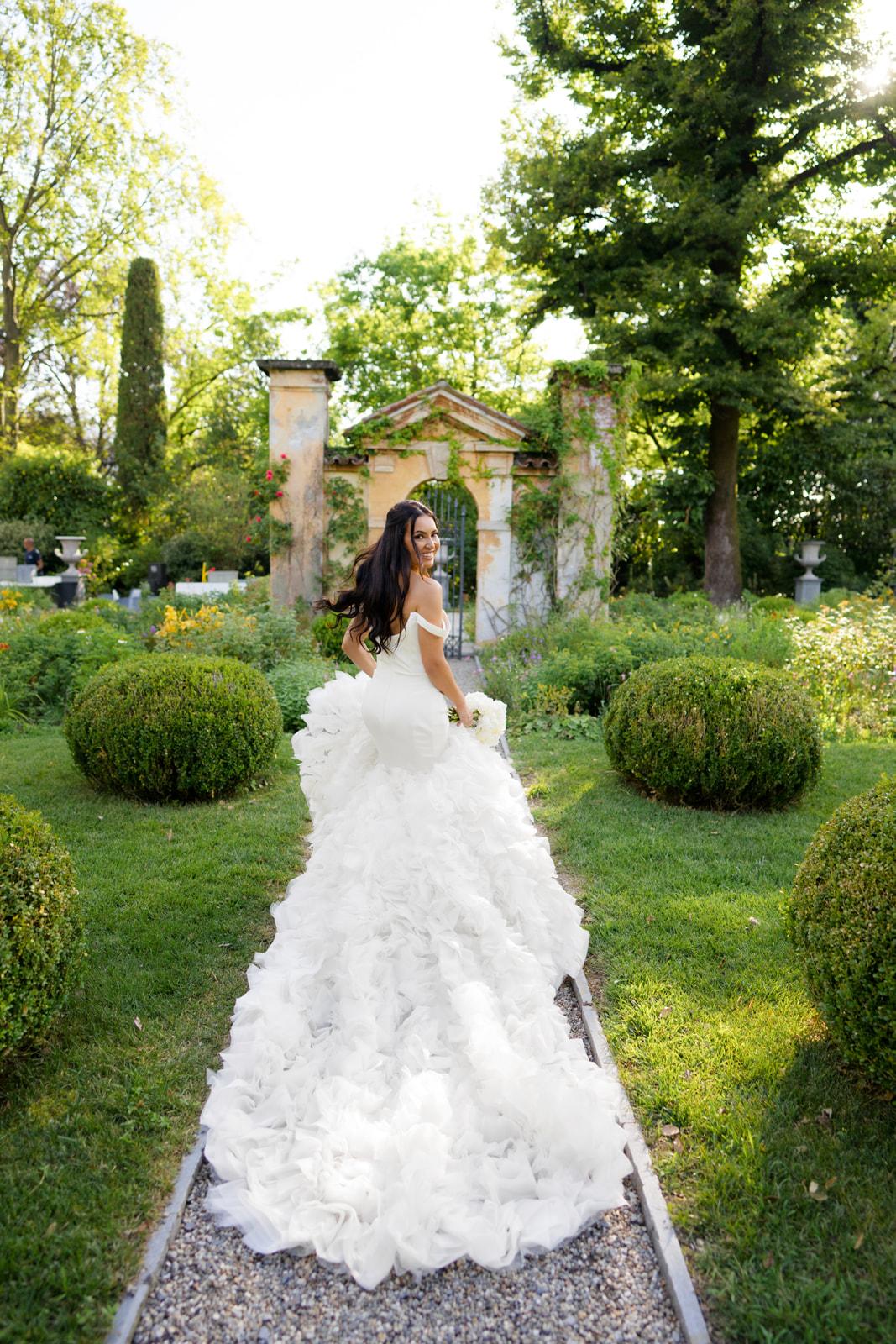 A Classic Summer Wedding at the Villa Balbiano 64