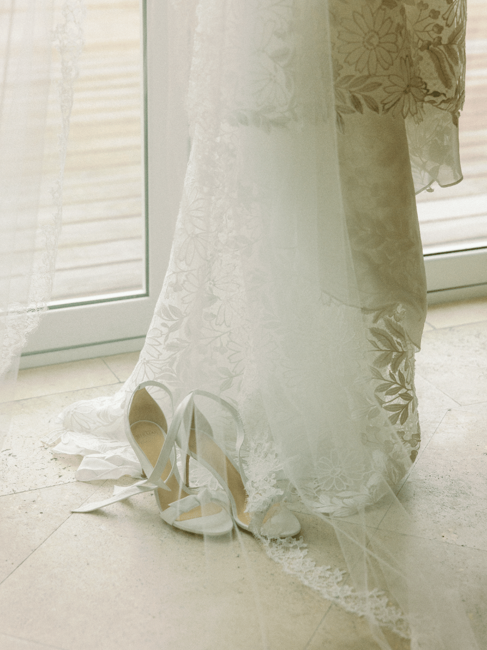 A Classic Fall Wedding at Pink Sands Resort photo 3