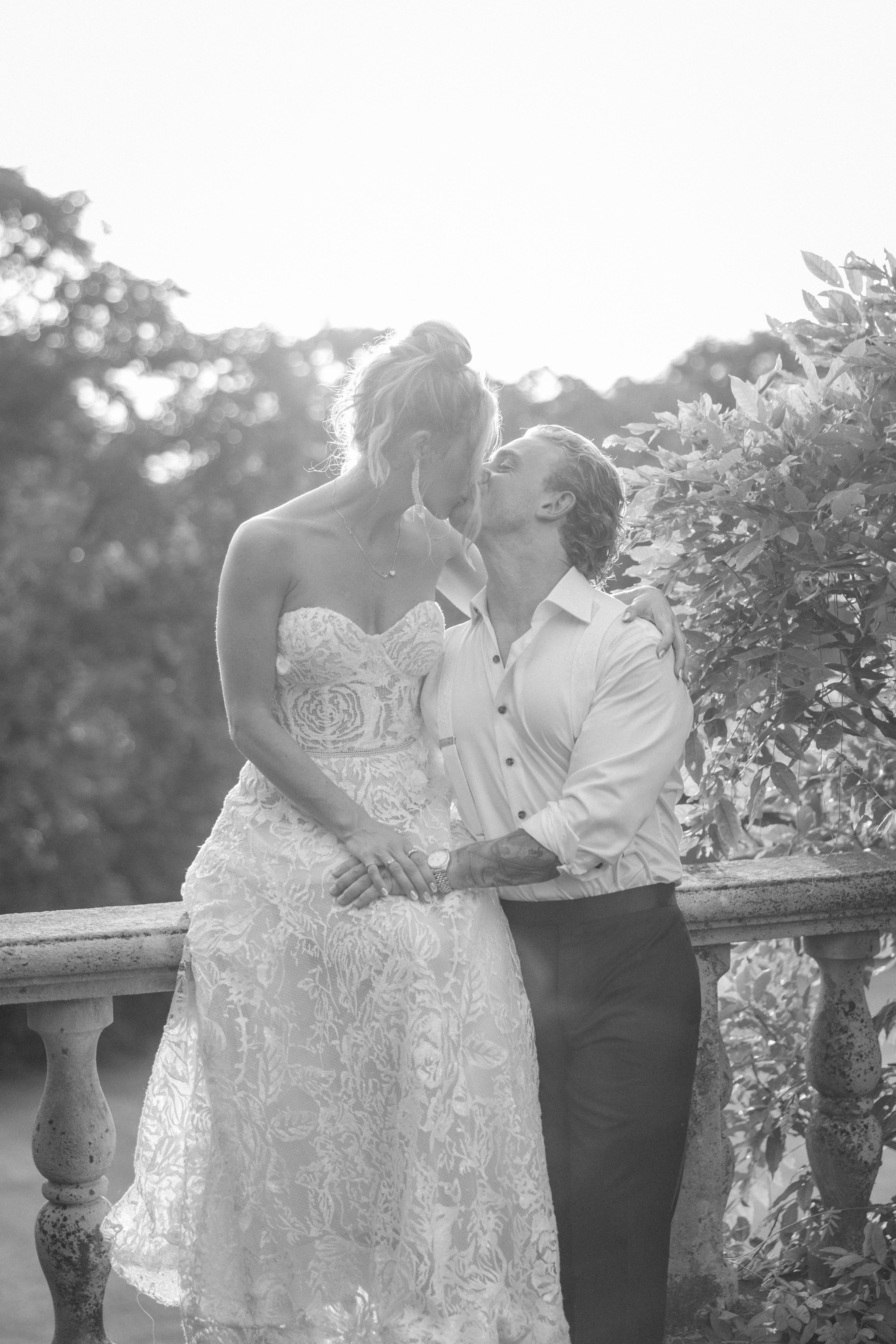 A Classic Summer Wedding at Skylands Manor photo 2