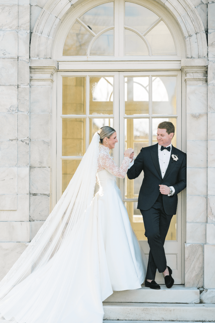 A Glamorous Winter Wedding at Belle Mer