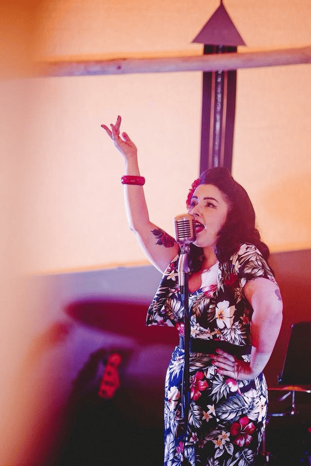 Becki Fishwick - The Wedding Songstress portfolio 3