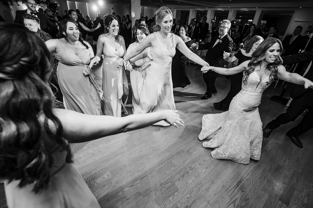 A Classic Summer Wedding at Old Westbury Gardens photo 3