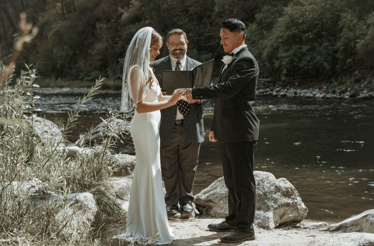 Personalized Wedding Ceremonies by David Lorenzo portfolio 1