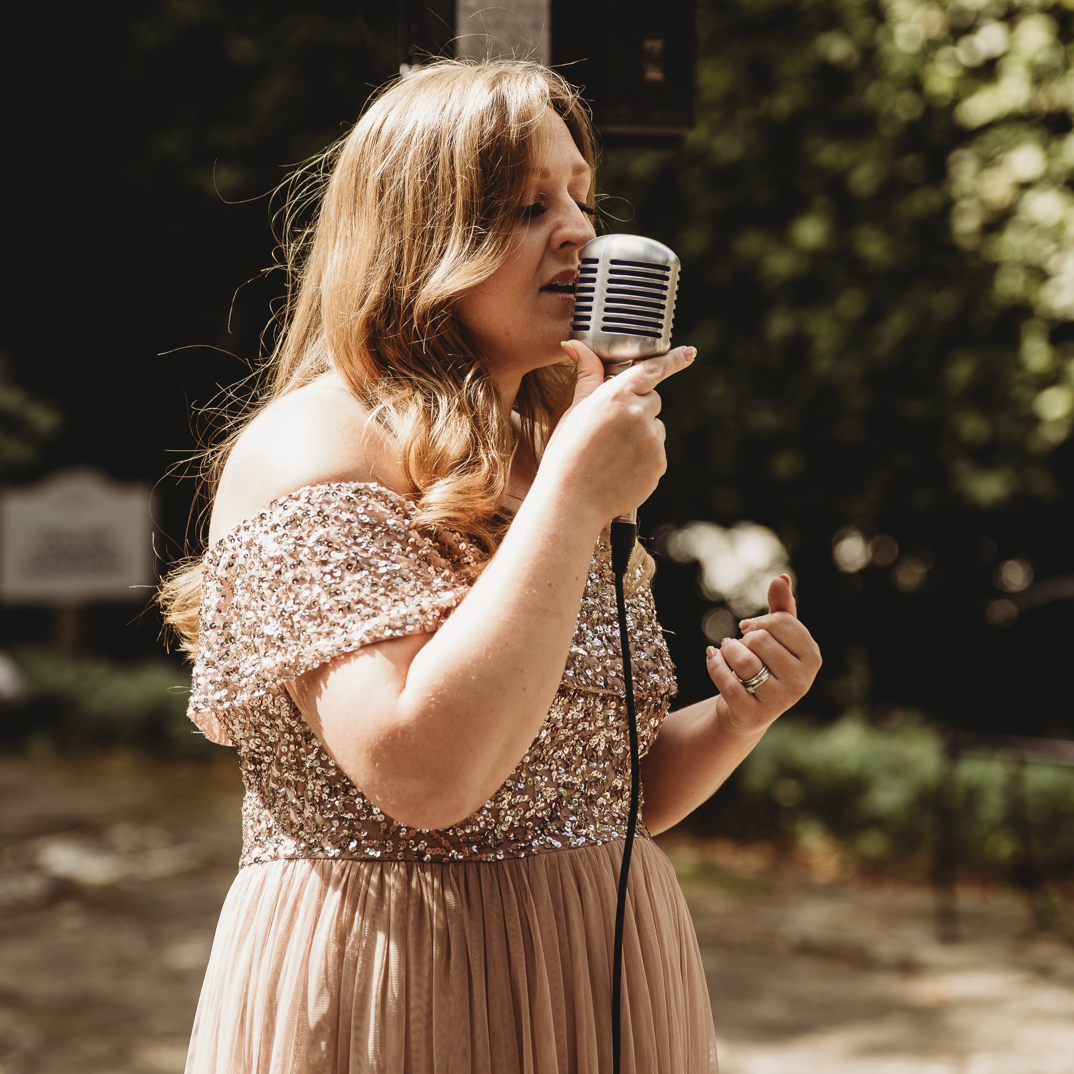 Chloe Boulton - Wedding Singer