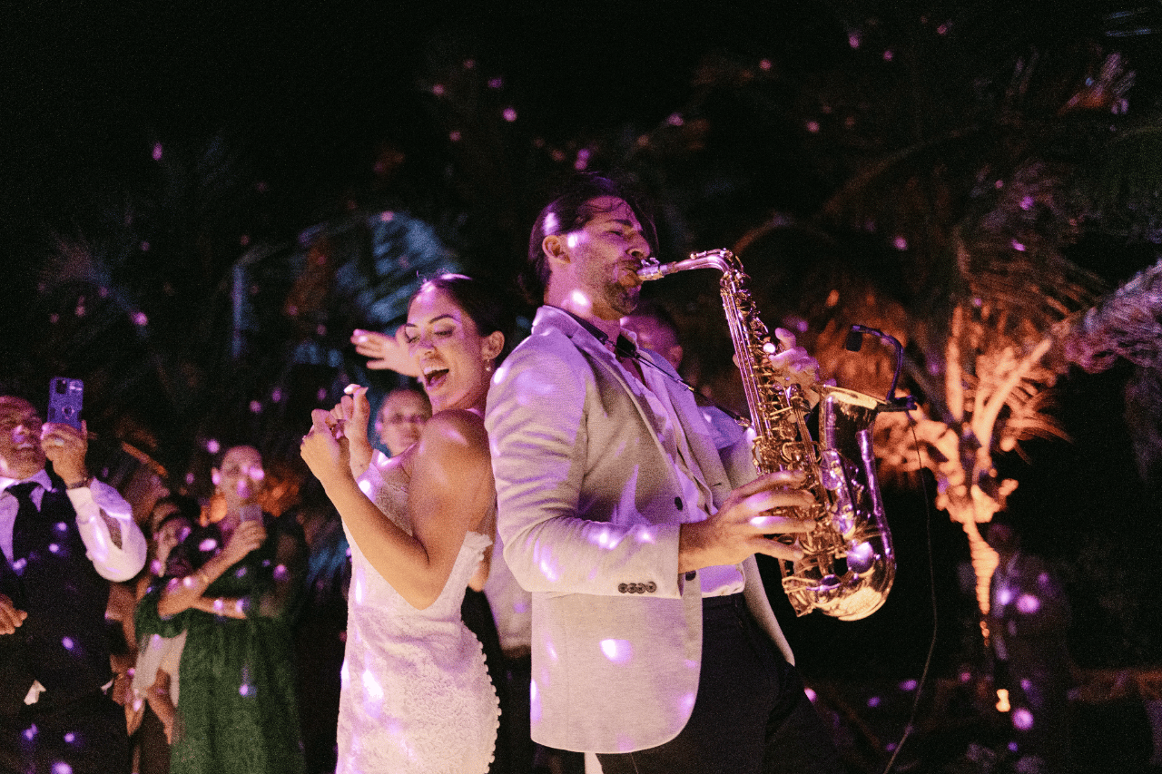 Ariel Saxophonist