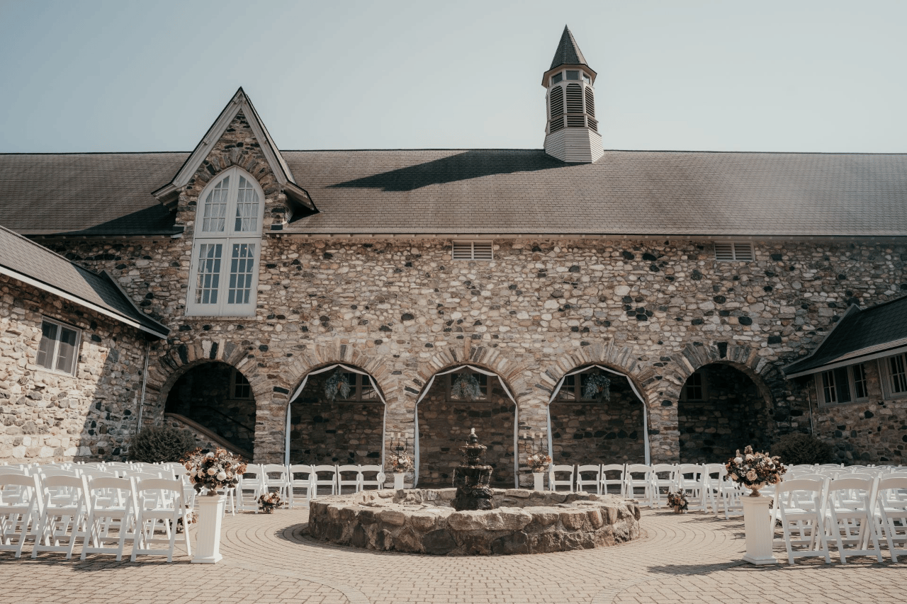 A Modern Summer Wedding at Castle Farms photo 3