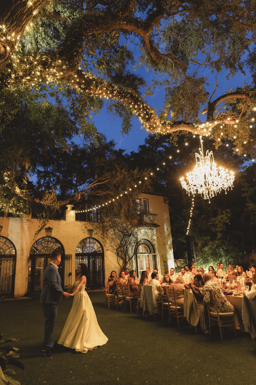 A Whimsical Fall Wedding at Villa Woodbine