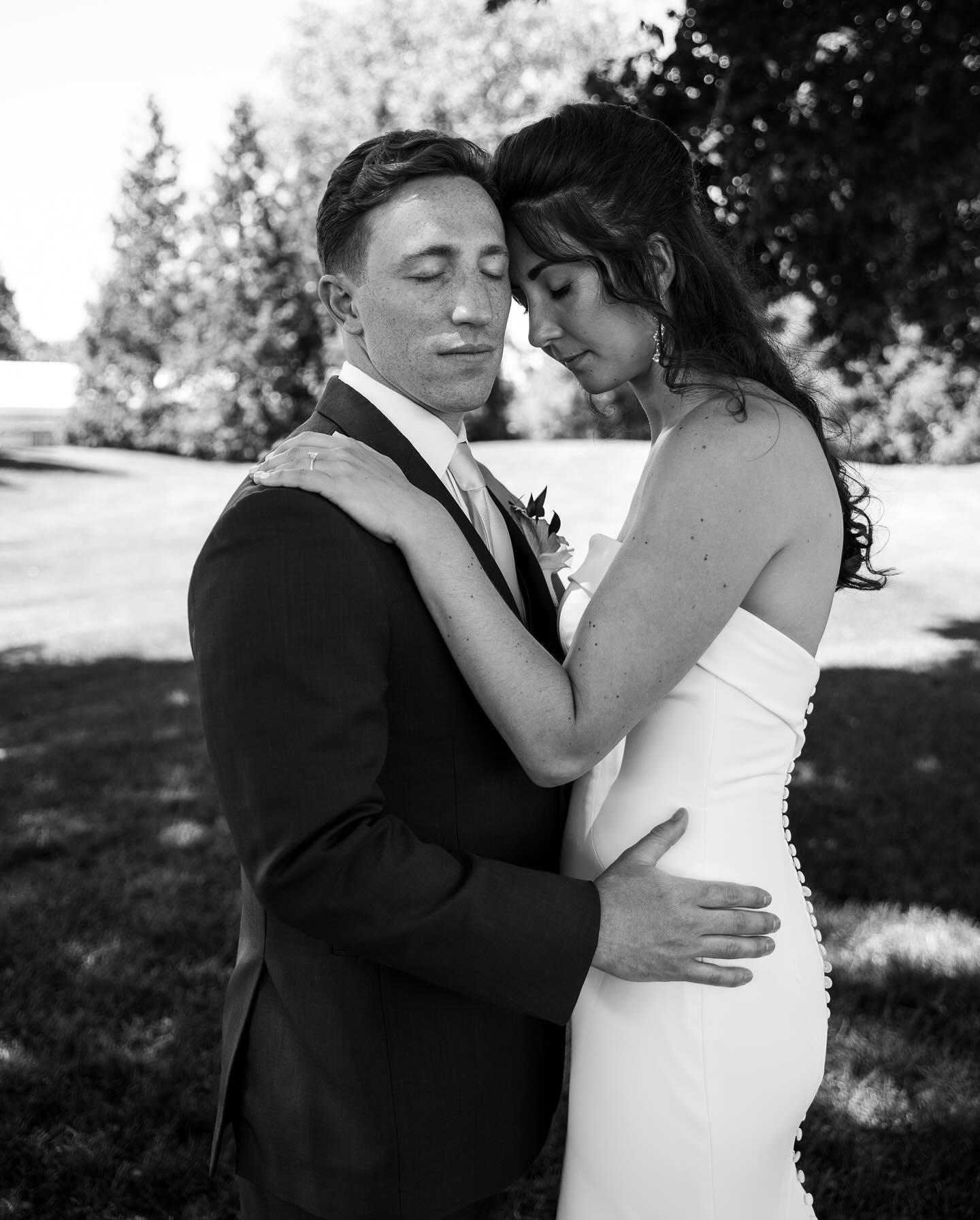 Light + Chapel | Wedding Storytellers portfolio 2