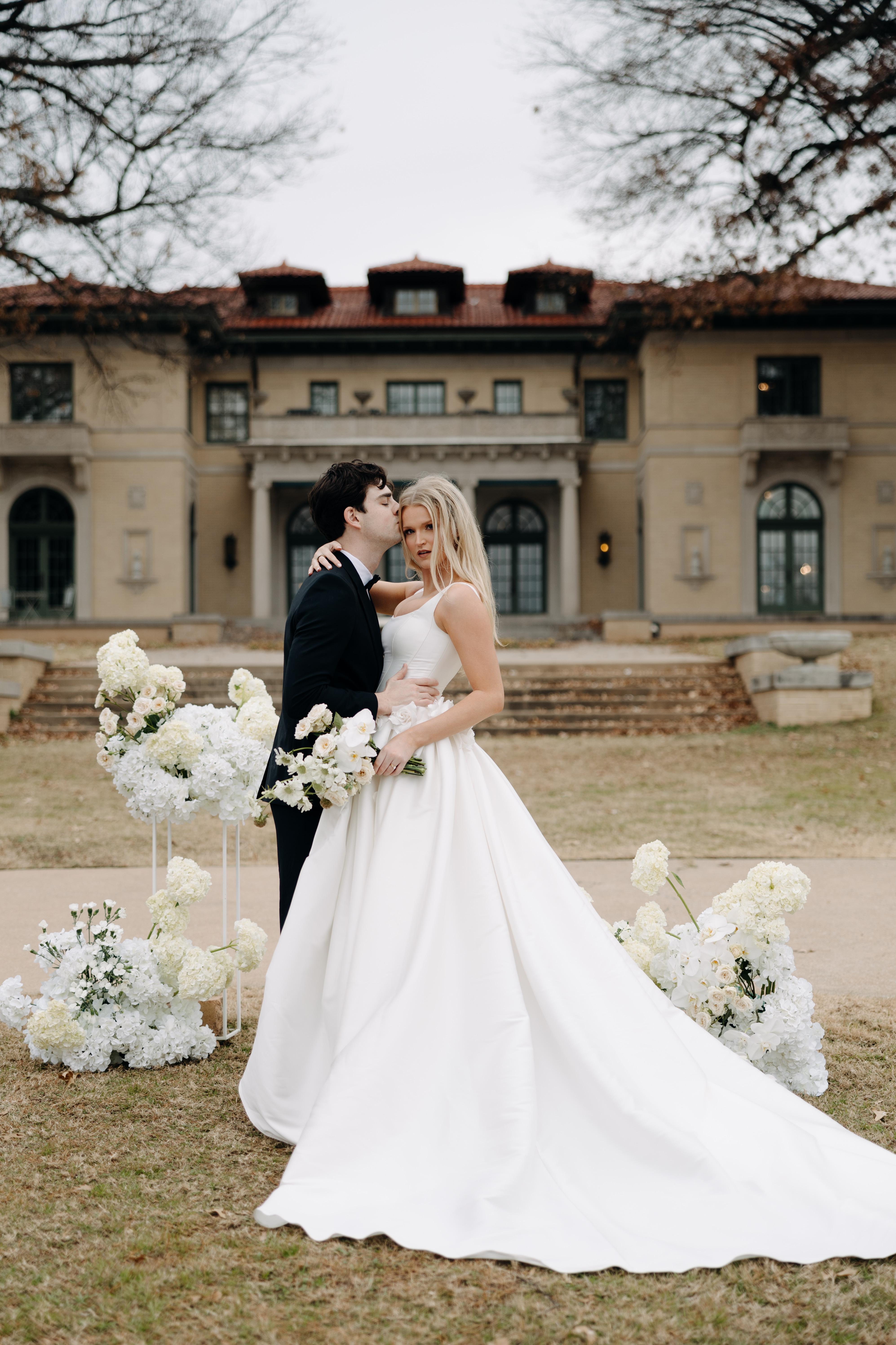 Bold Baroque Elegance Styled Shoot 19