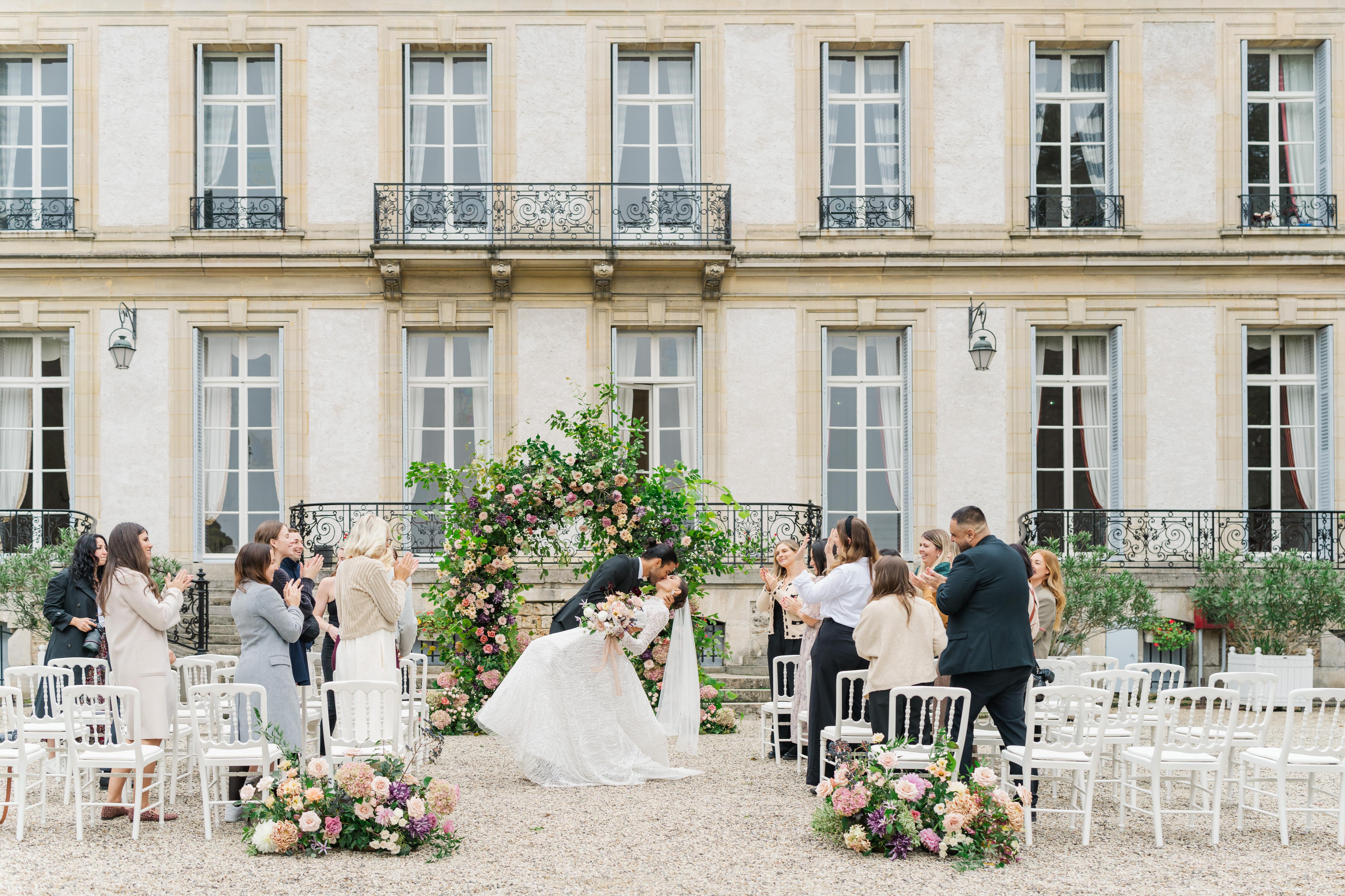 A Romantic Winter Wedding at Château de Santeny 27