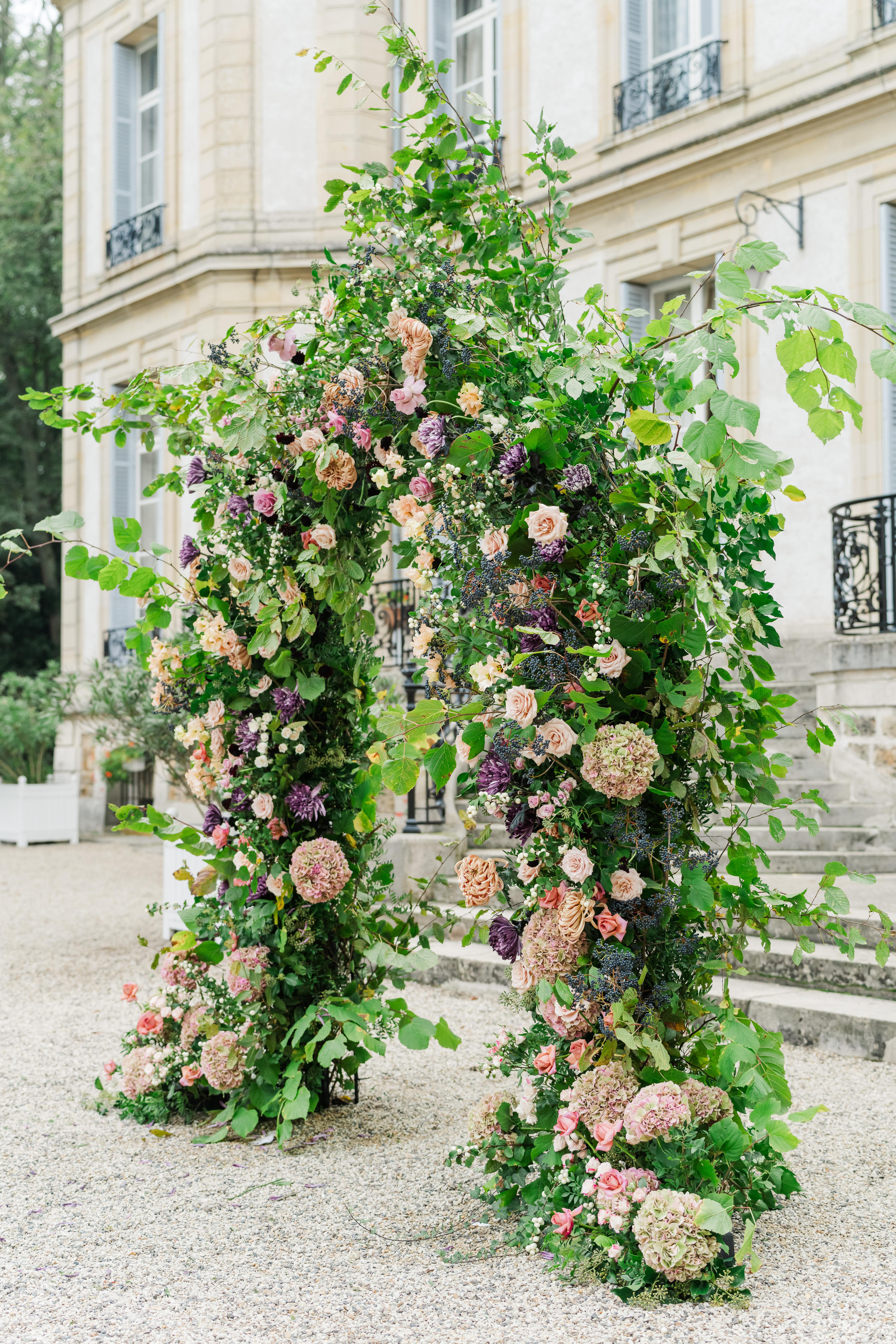 A Romantic Winter Wedding at Château de Santeny 41