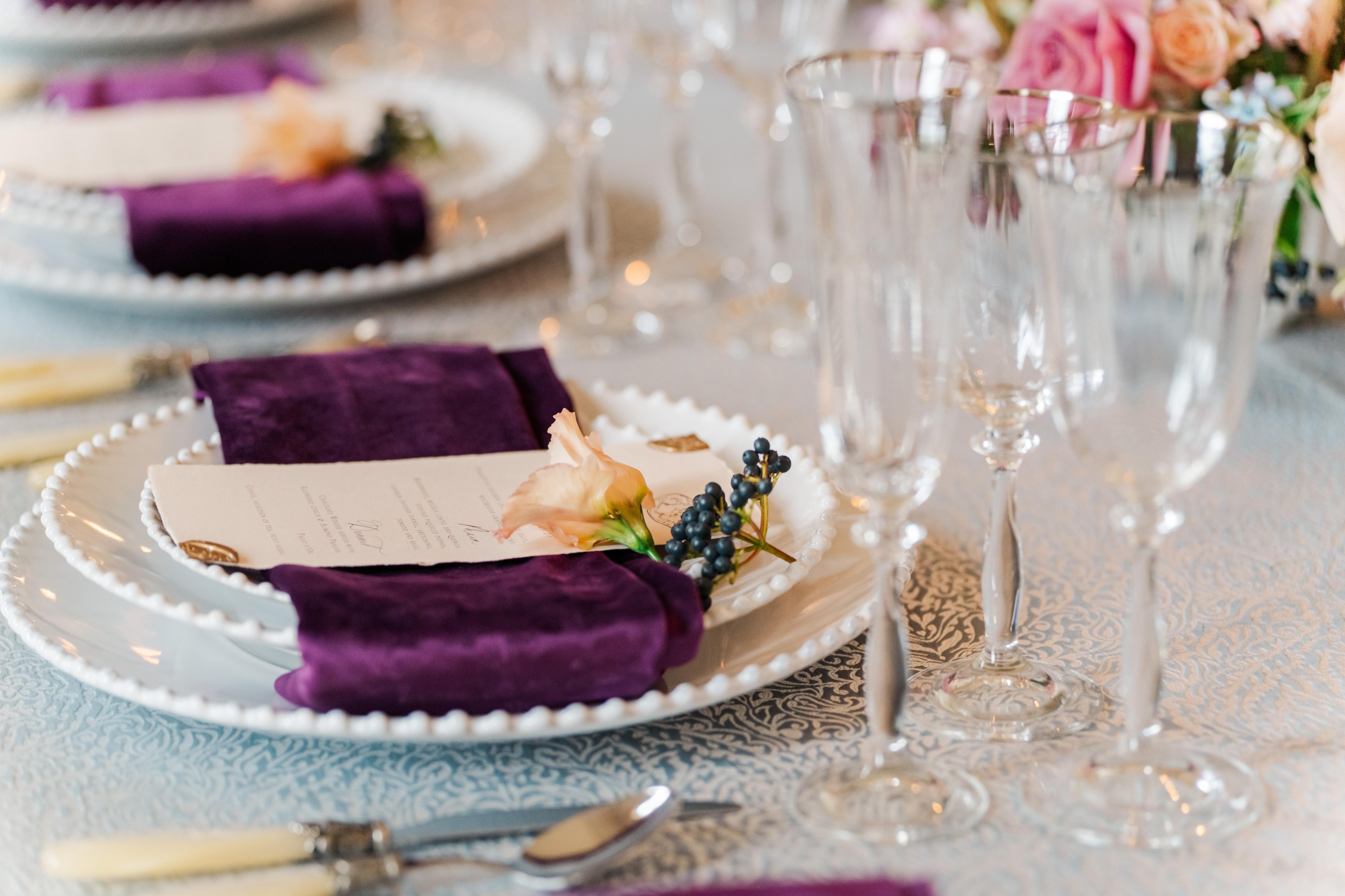A Romantic Winter Wedding at Château de Santeny 31