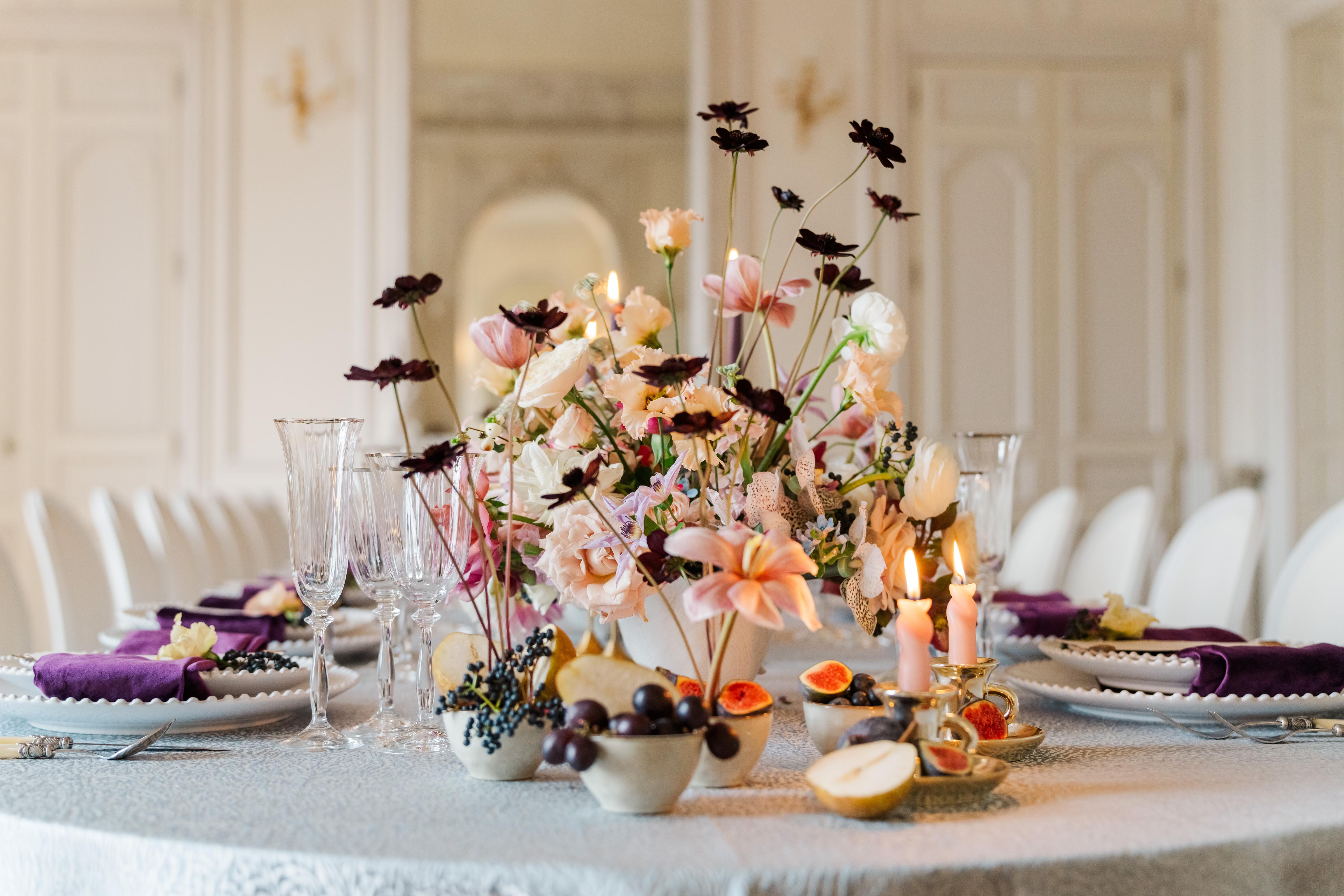 A Romantic Winter Wedding at Château de Santeny 44