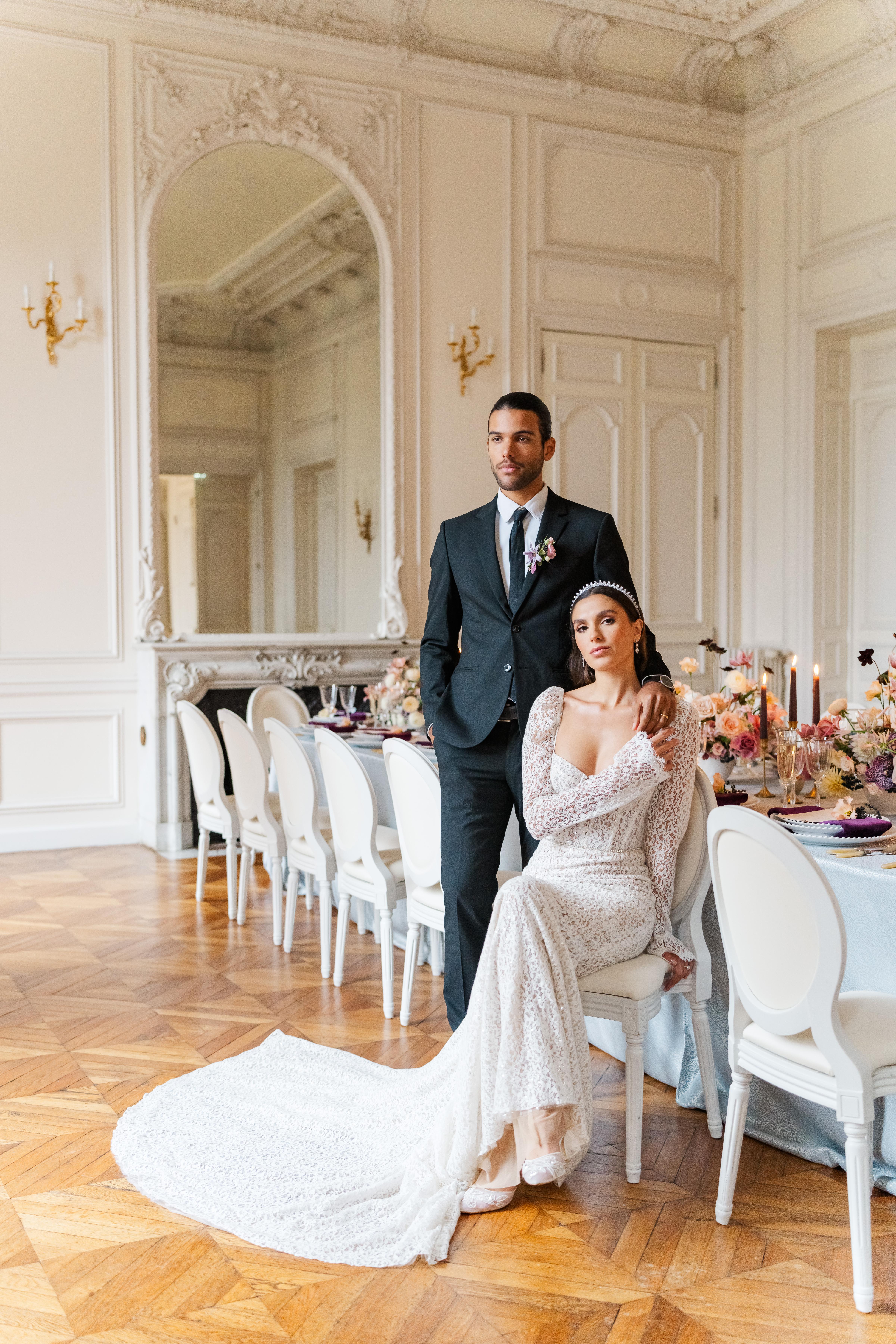 A Romantic Winter Wedding at Château de Santeny 45