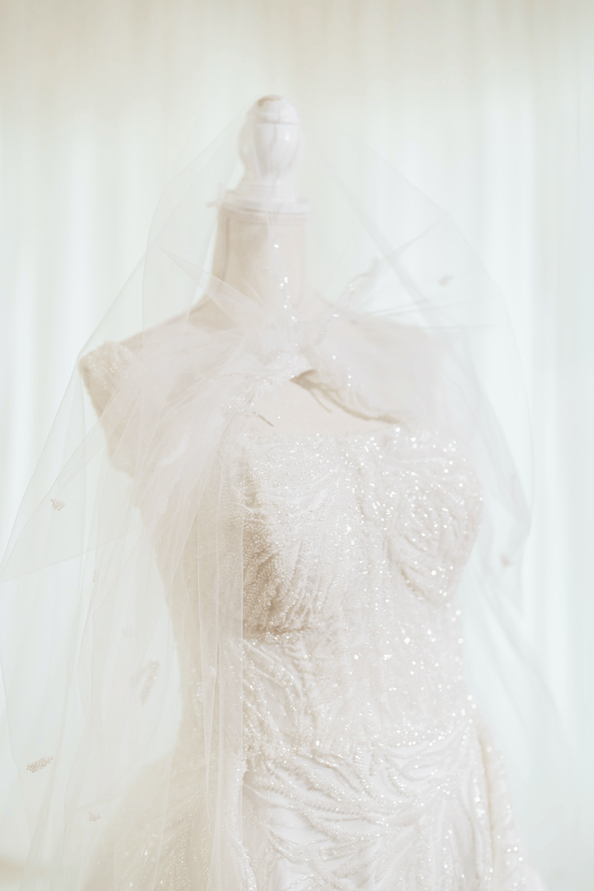 A Glamorous Fall Wedding at Harold Washington Library photo 3