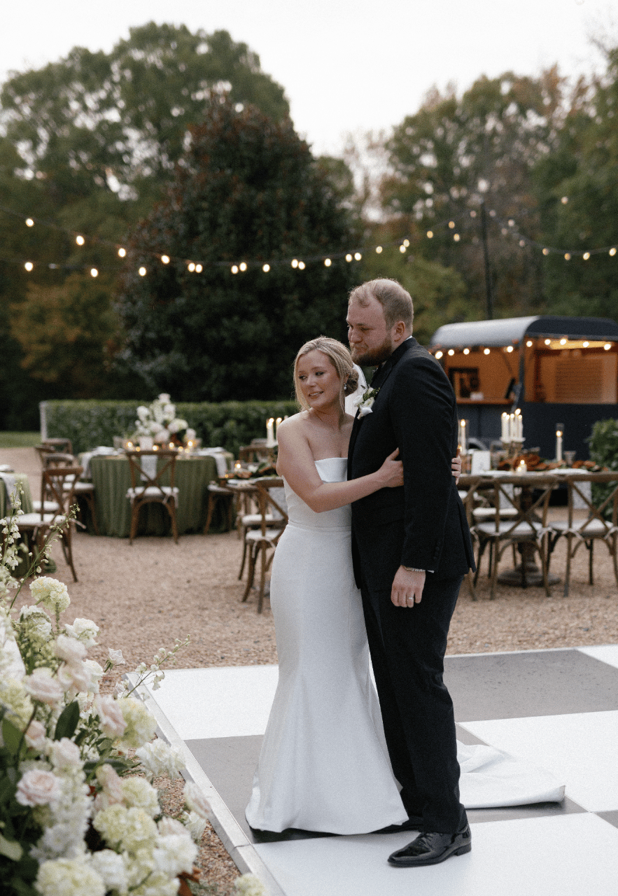 A Classic Fall Wedding at The Andrews Farm photo 3