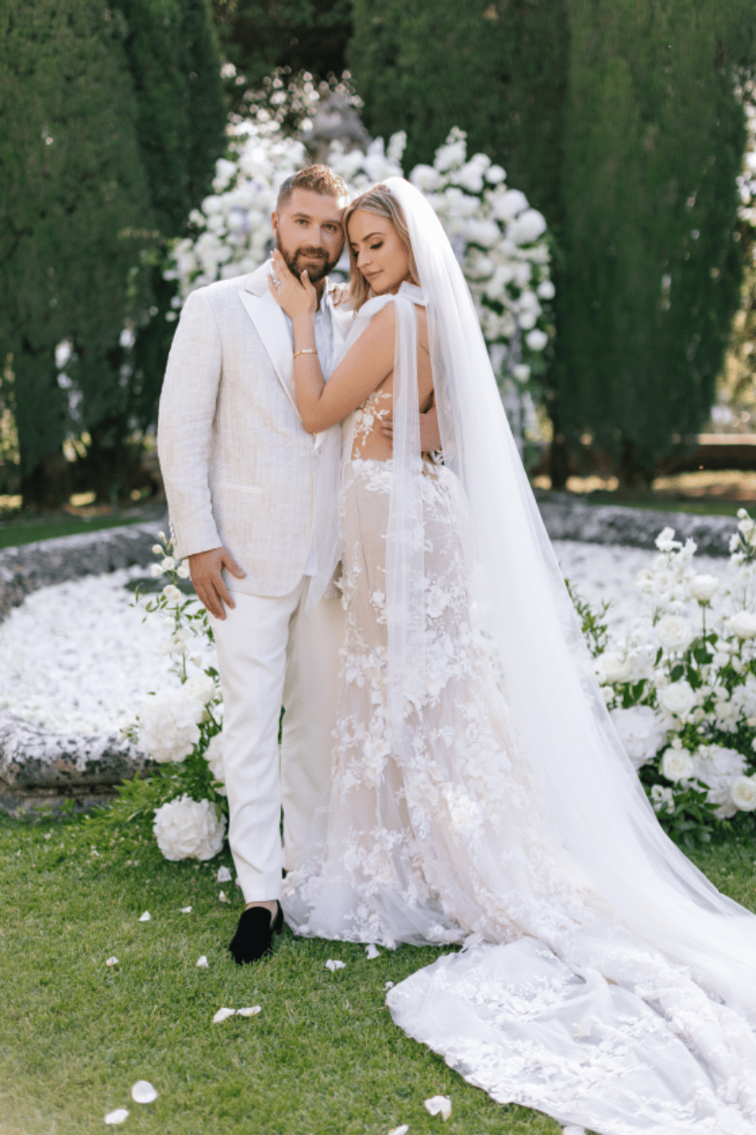 A Classic Summer Wedding at La Foce