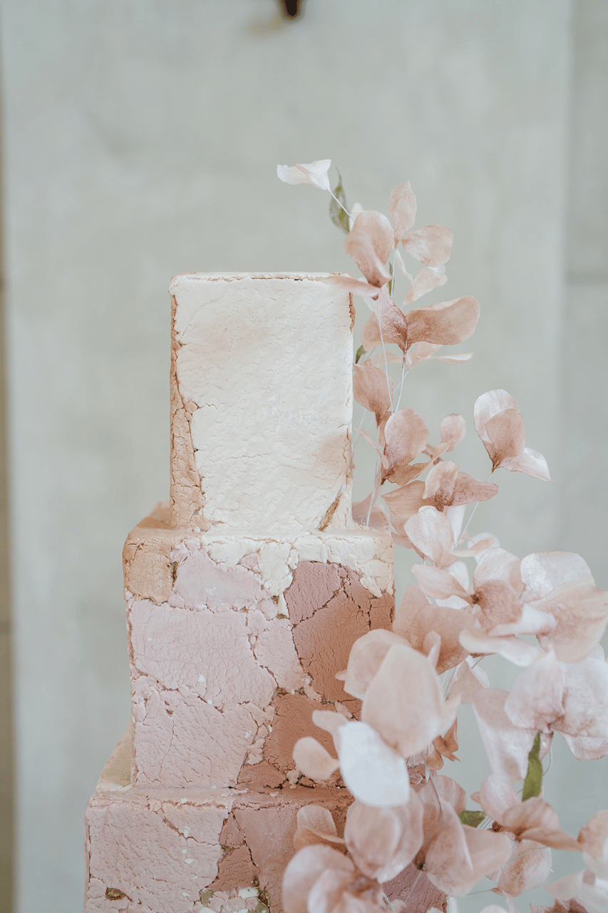 A Romantic Fall Editorial Shoot at Monserate Winery photo 2
