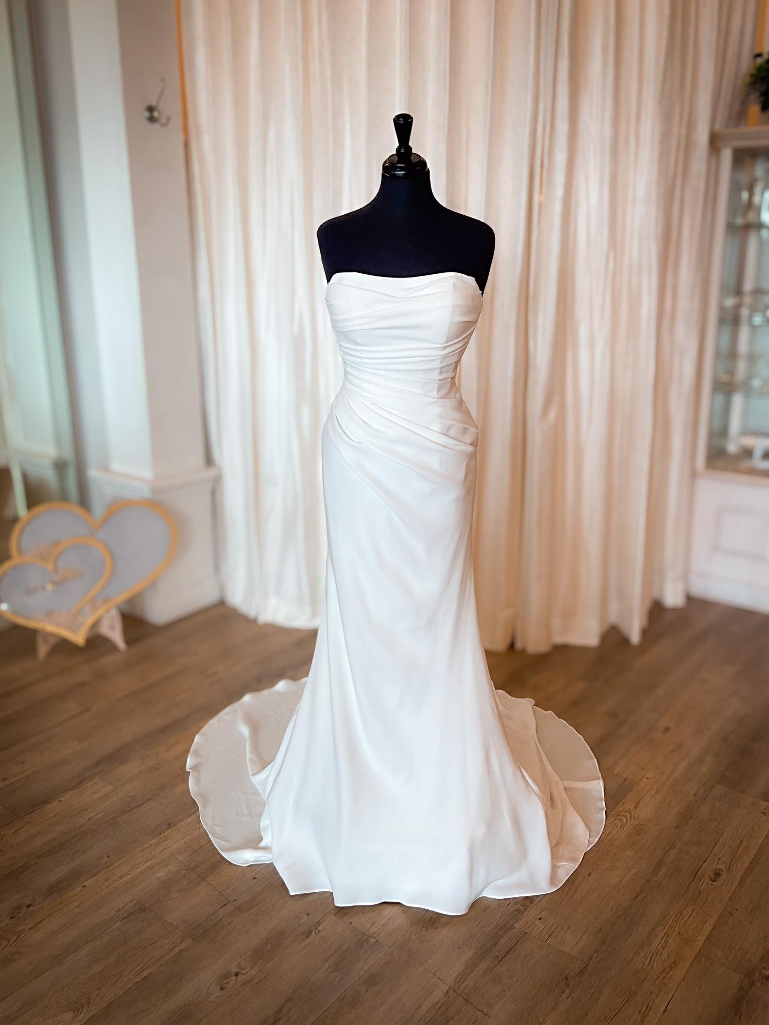 Casablanca Bridal Flagship portfolio 3