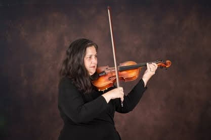 Jennifer Louie Violinist