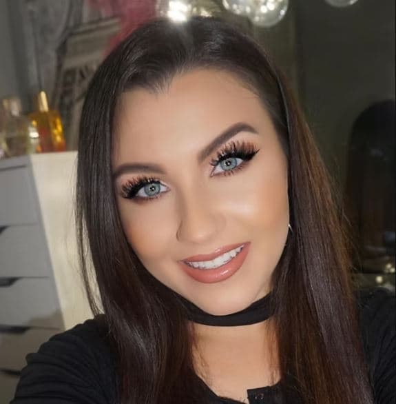 Destiny Viviana Makeup portfolio 1