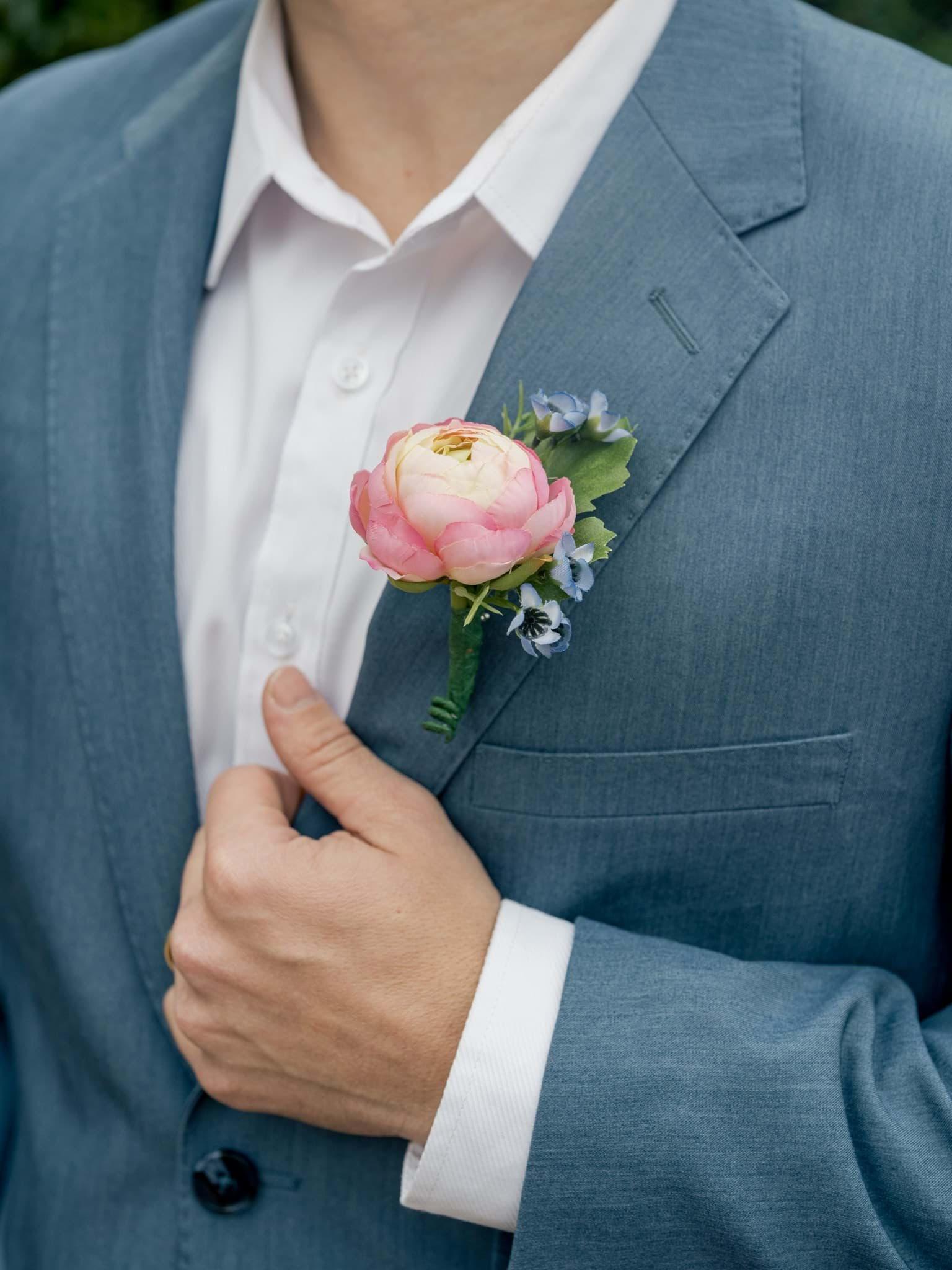 Kinsley Boutonniere