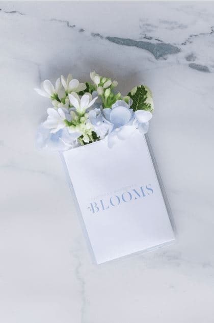 Kate Pocket Boutonniere