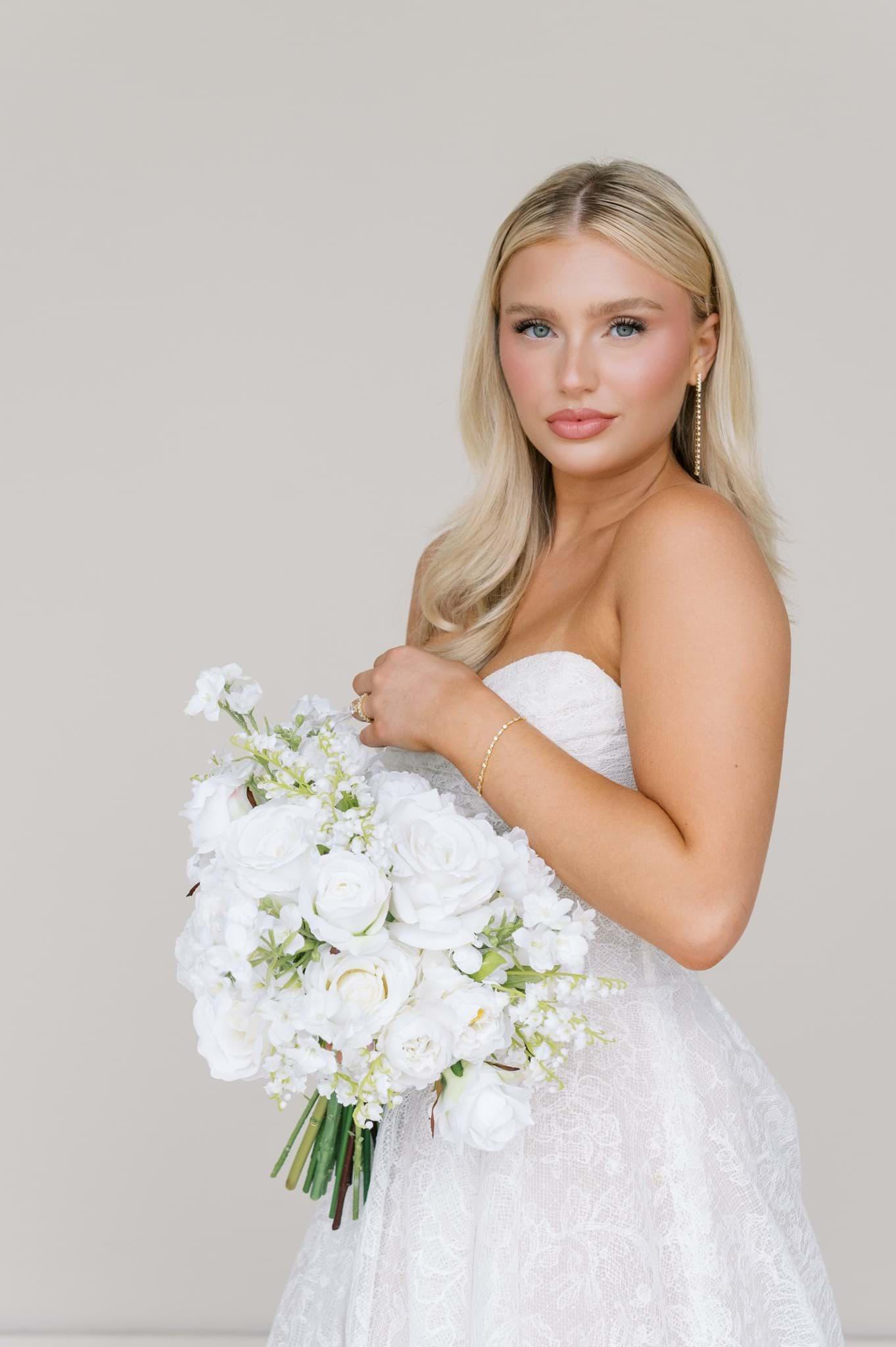 Audrey Bridal Bouquet (Hand-tied)