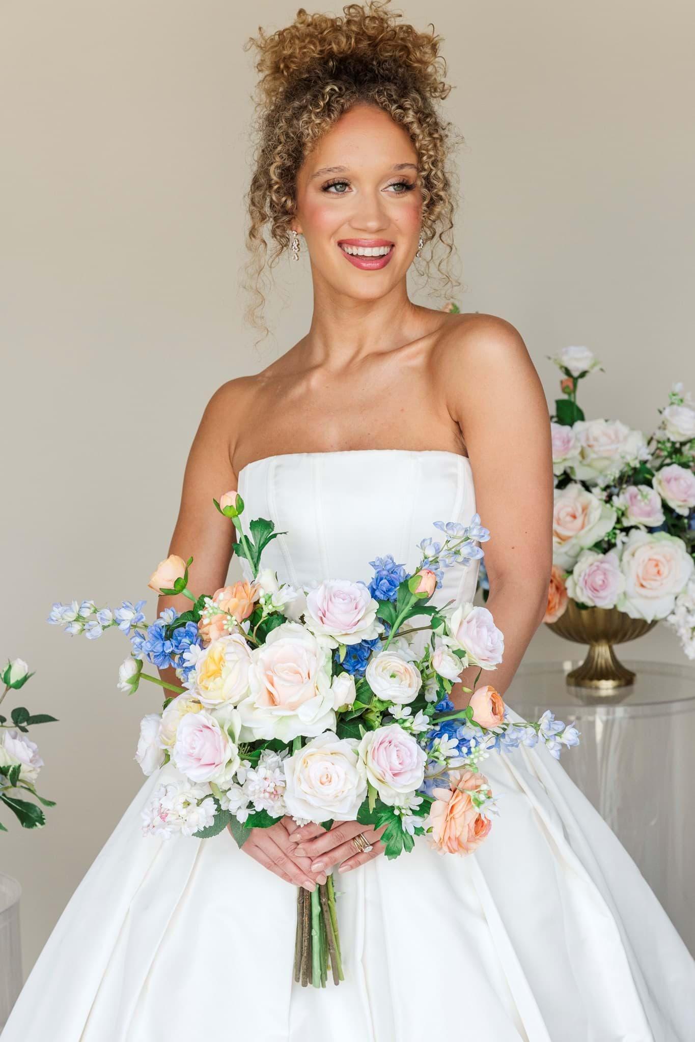 Kate Bridal Bouquet (Hand-tied)