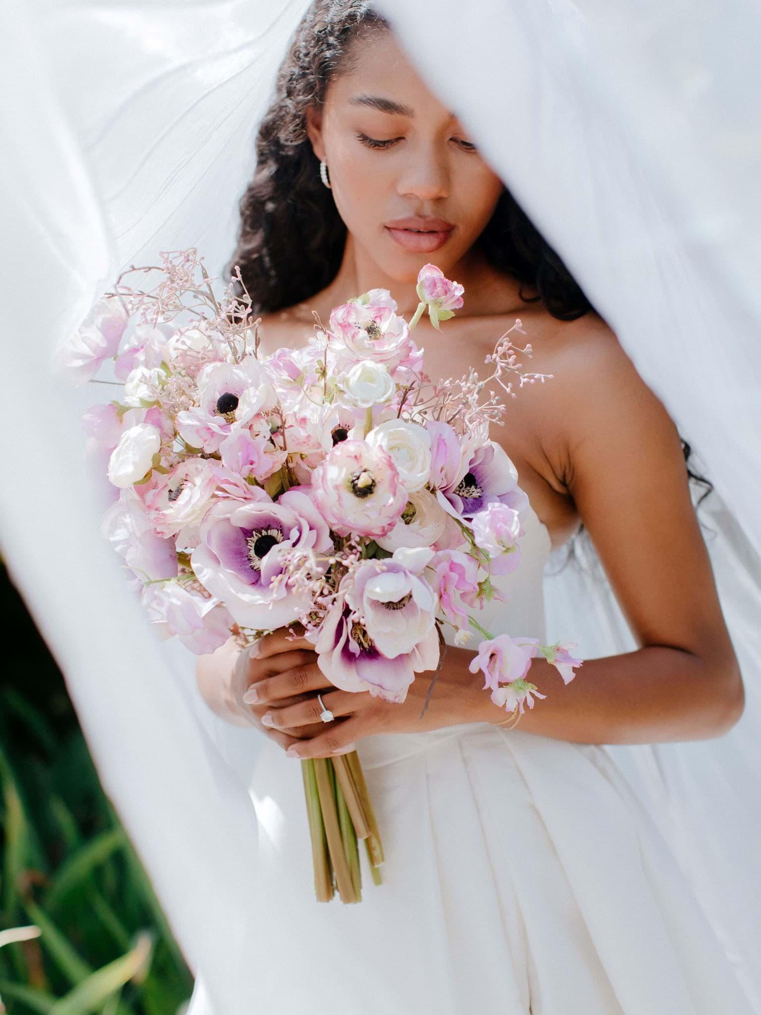 Marlowe Bridal Bouquet (Blanc)