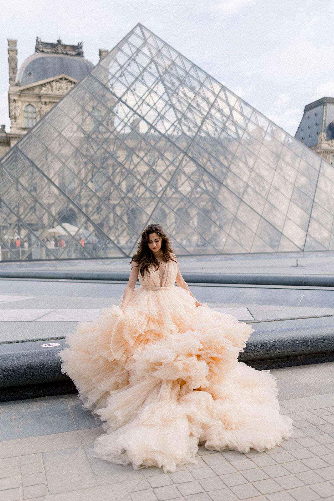 A Glamorous Fall Wedding Shoot in Paris, France