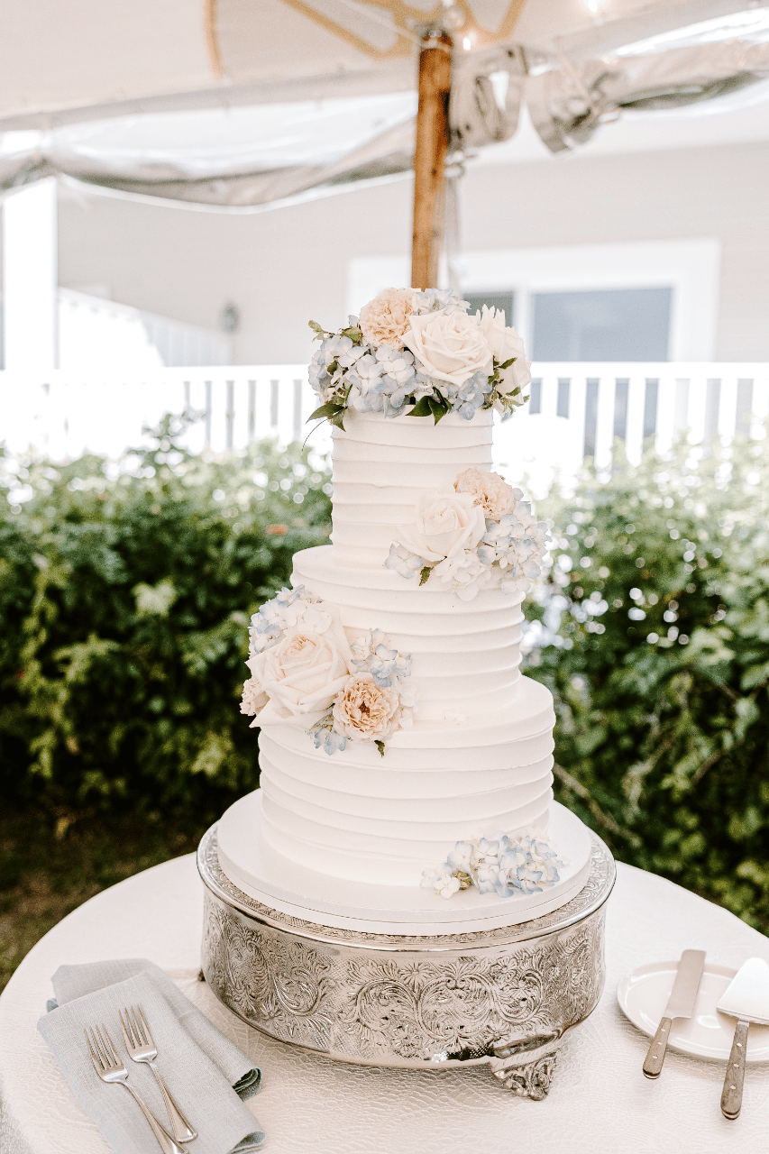 The Sand Piper Cake Shop