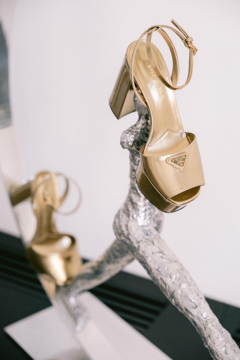 A Classic Fall Wedding at Villa Lario photo 4