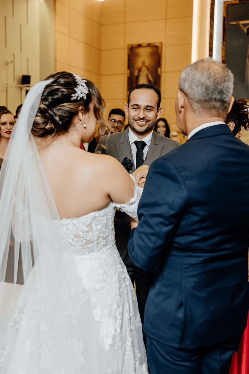 A Glamorous Summer Wedding at La Ruitoca photo 3