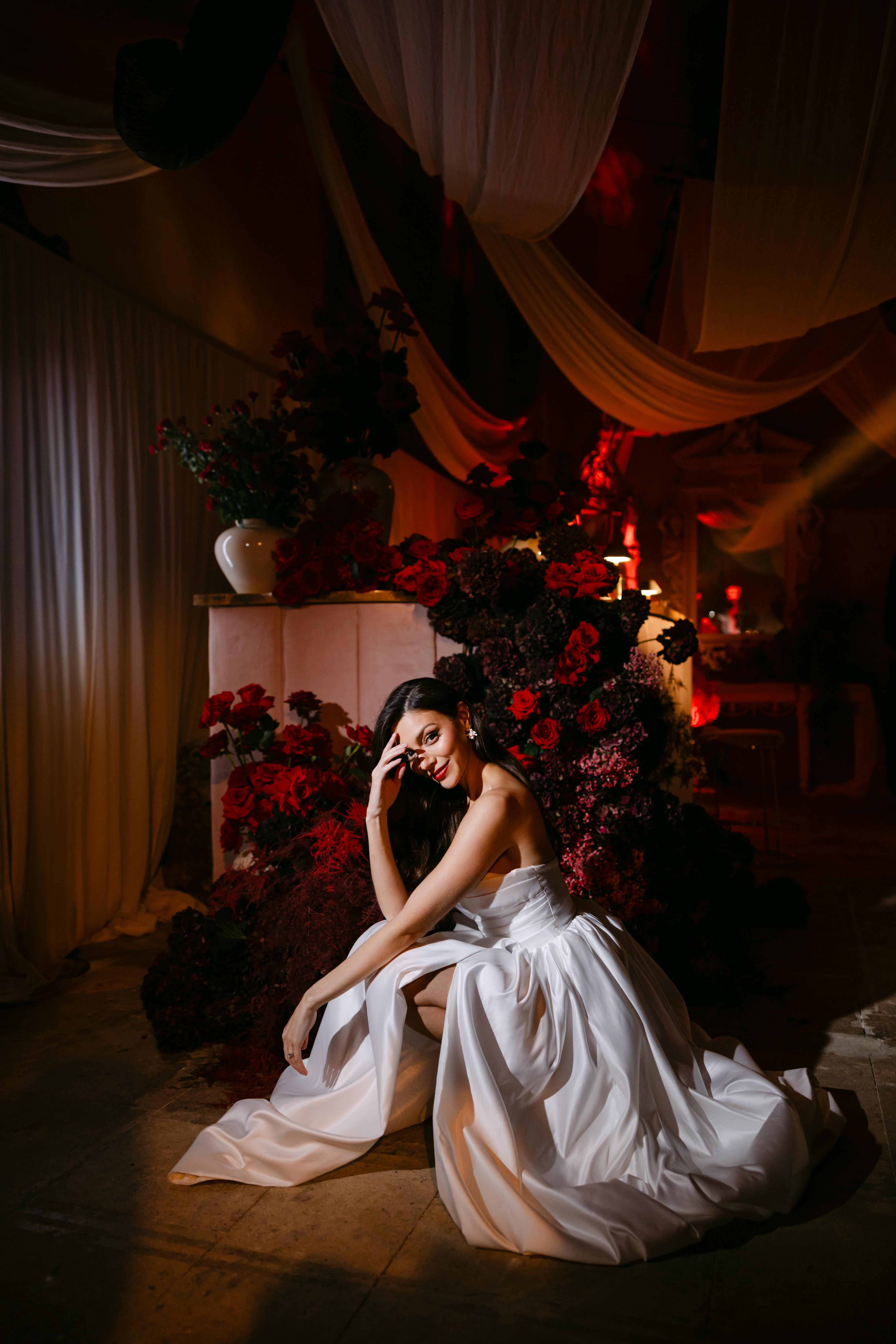 A Glamorous Winter Wedding Shoot at Parnham Park 37