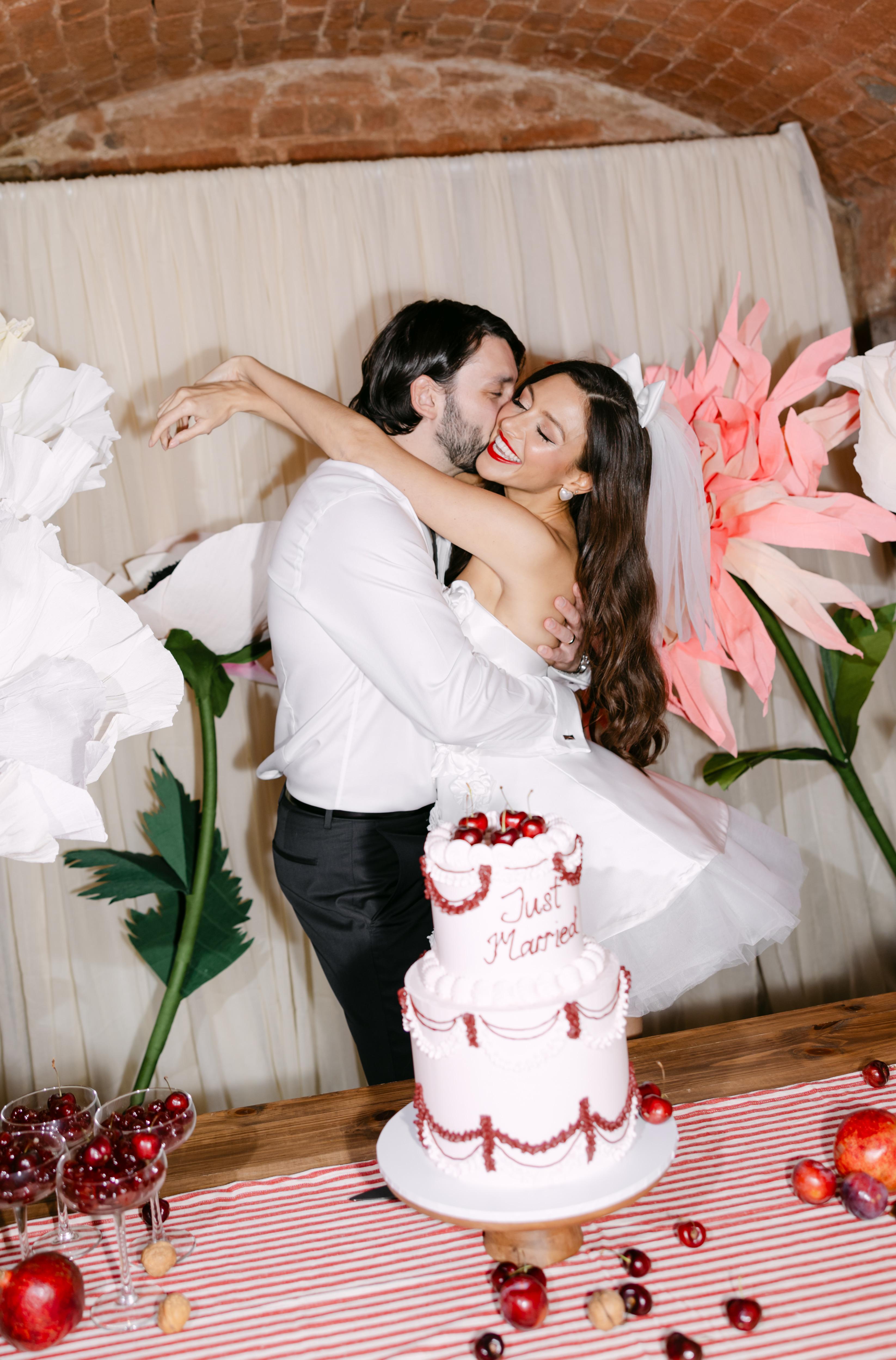 A Glamorous Winter Wedding Shoot at Parnham Park photo 4
