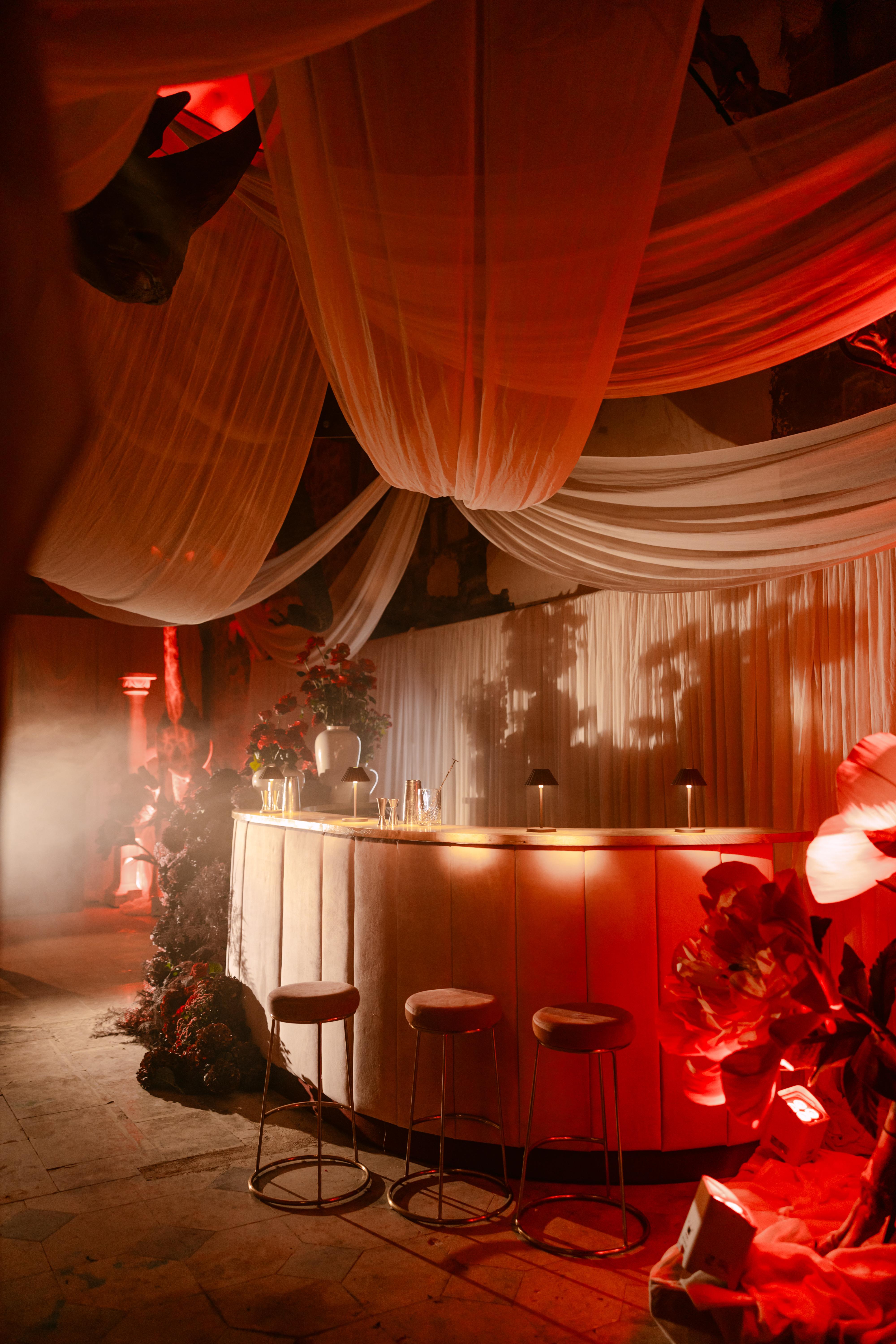 A Glamorous Winter Wedding Shoot at Parnham Park 49