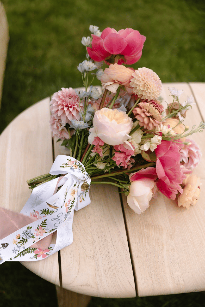 A Romantic Summer Wedding at White Elephant Hotel photo 3