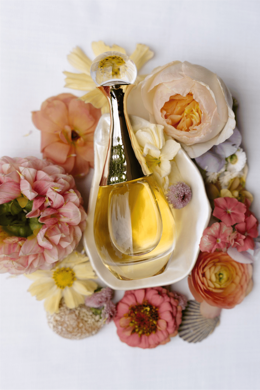 A Romantic Summer Wedding at White Elephant Hotel