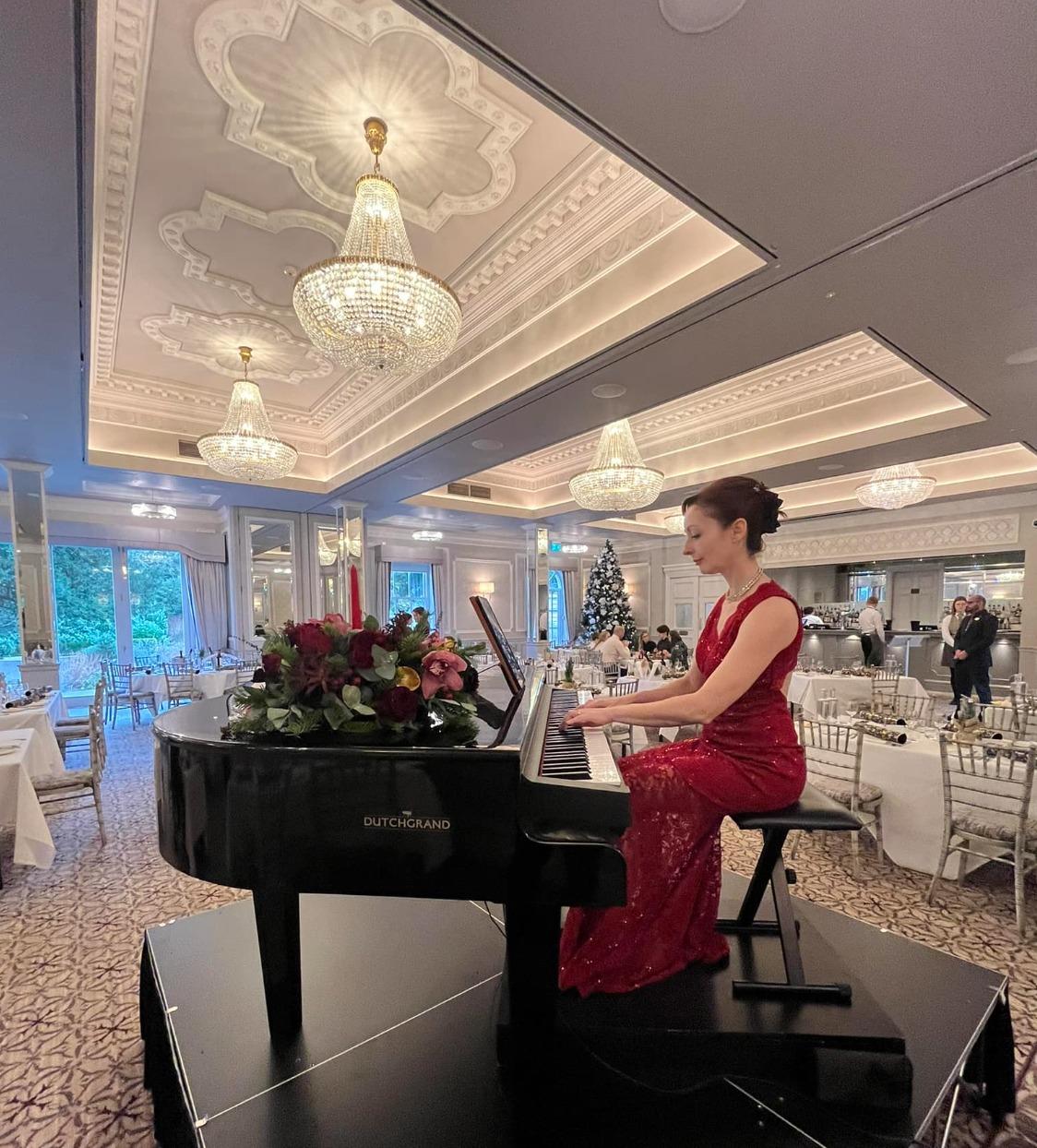 Black Tie Piano portfolio 3