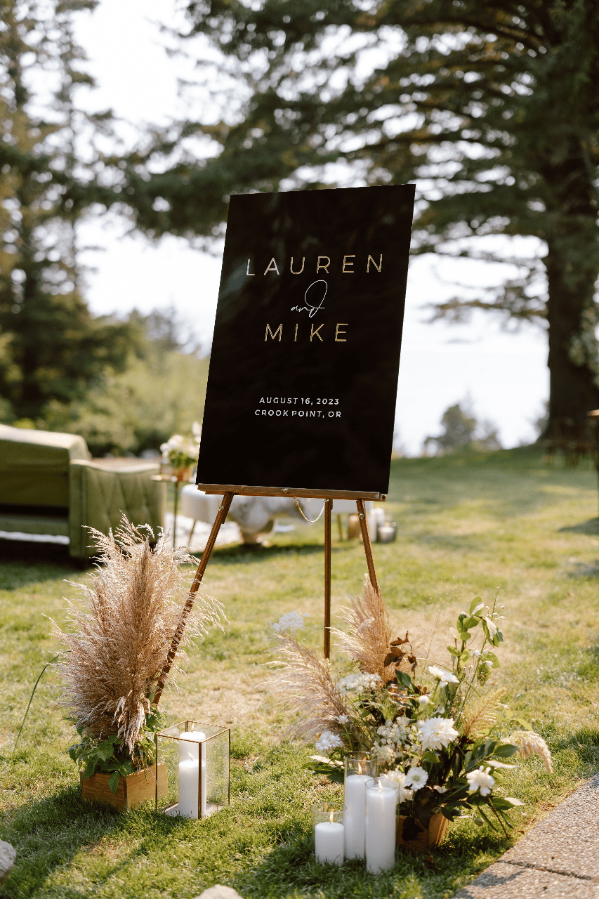 A Romantic Summer Wedding at Crook Point photo 2