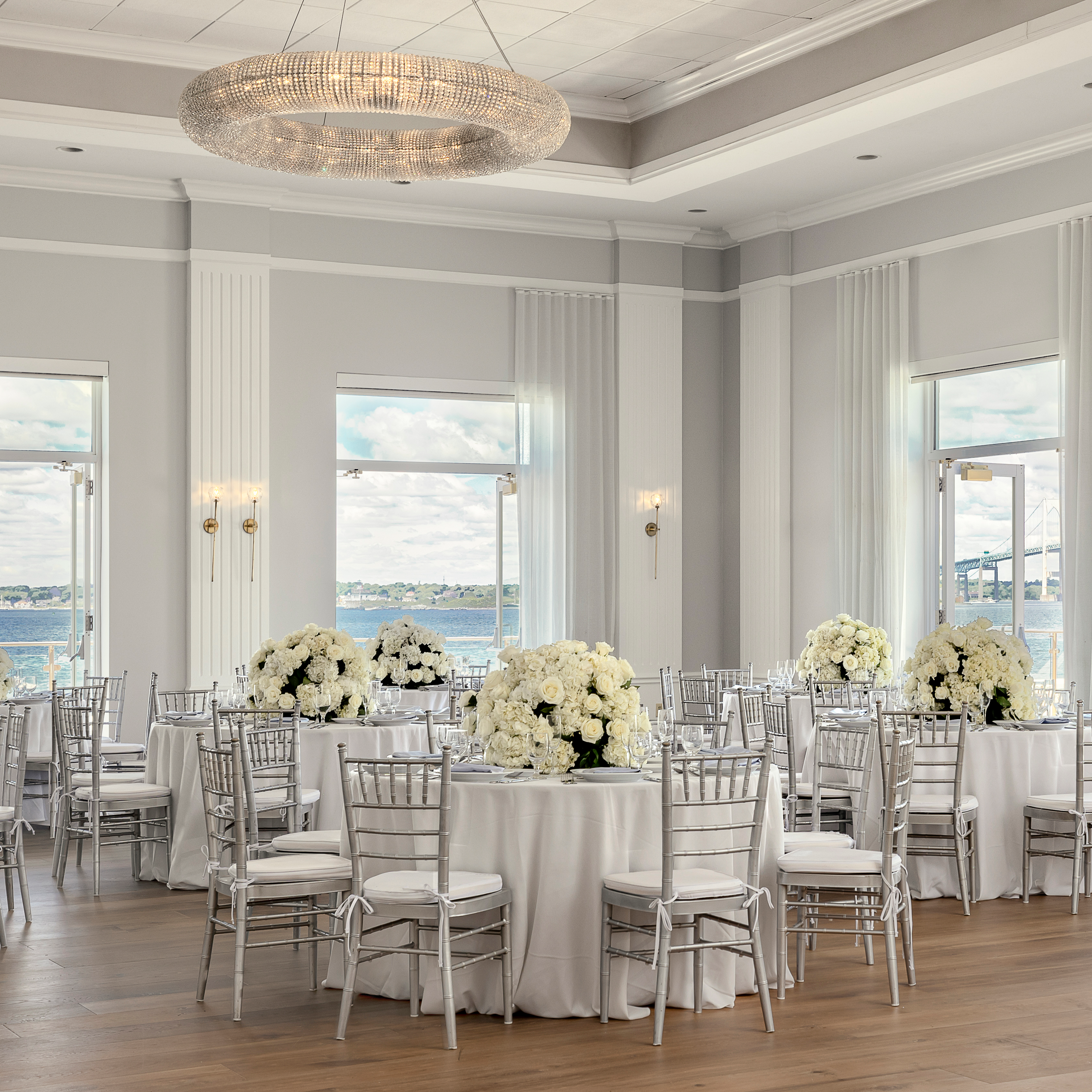 Newport Harbor Island Resort