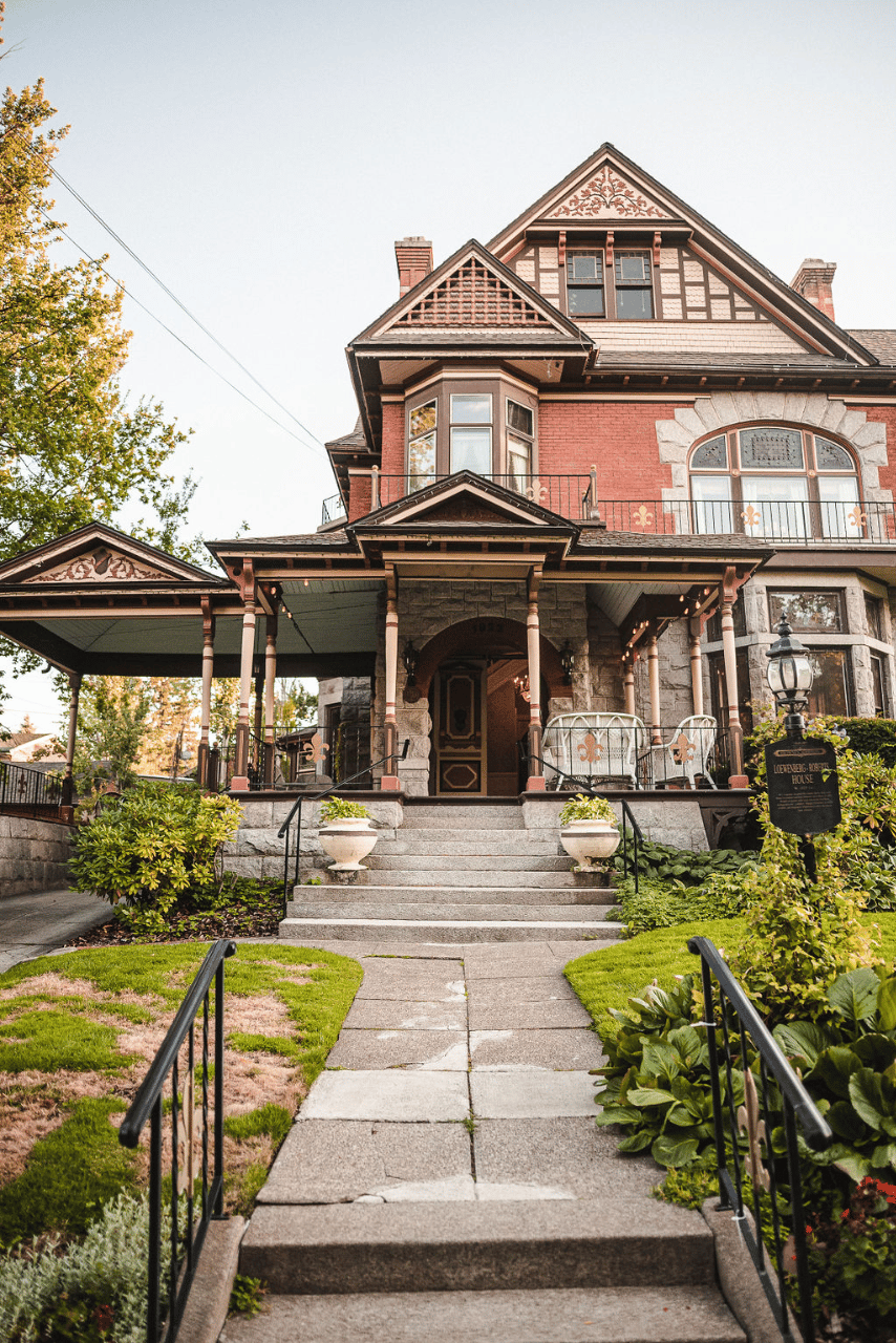 Roberts Mansion and Urban Estate portfolio 3