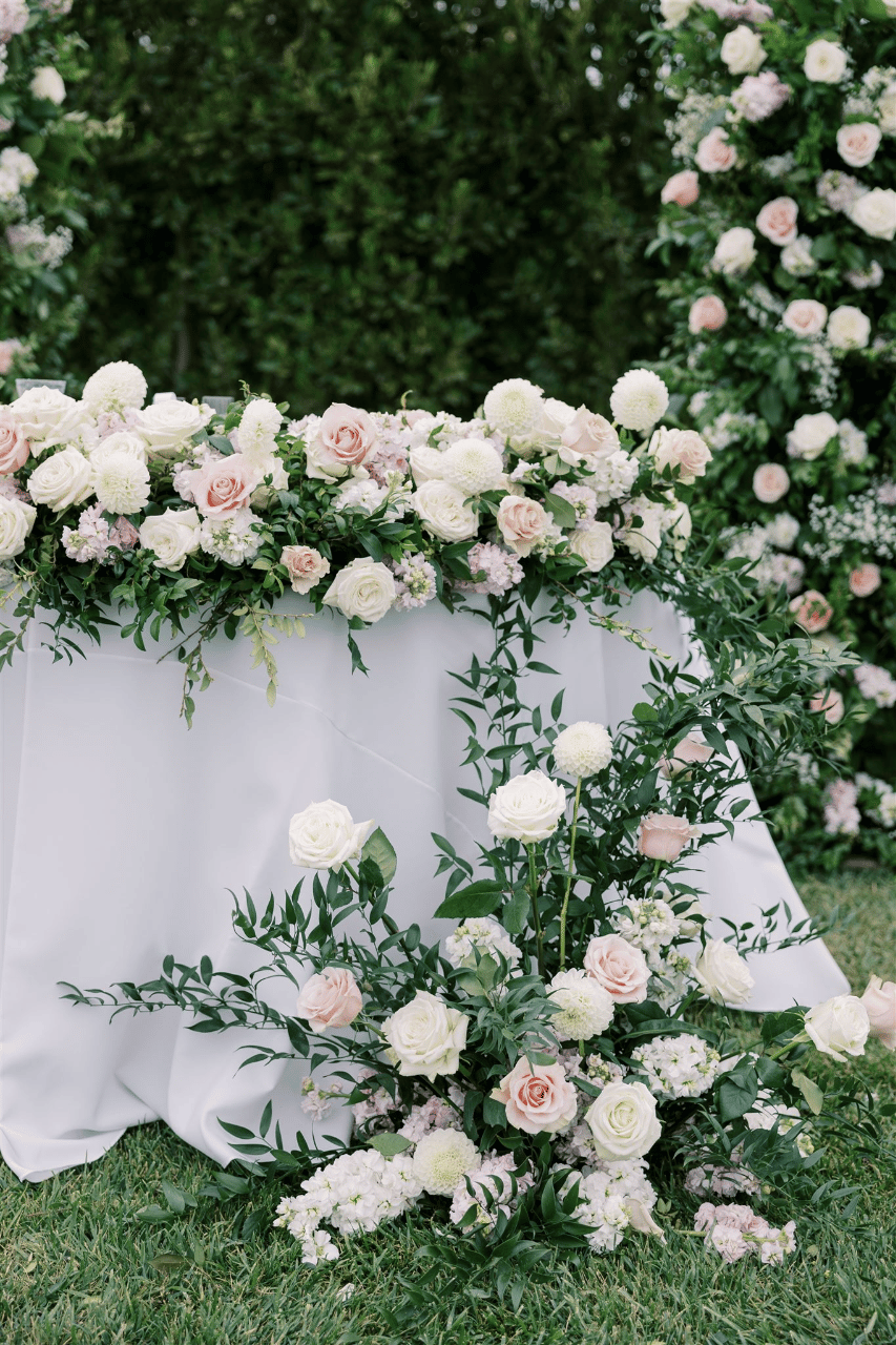 Stemmed Floral Design