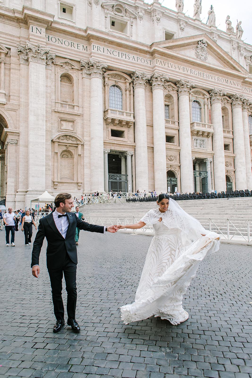 A Glamorous Fall Wedding at St. Peter's Basilica