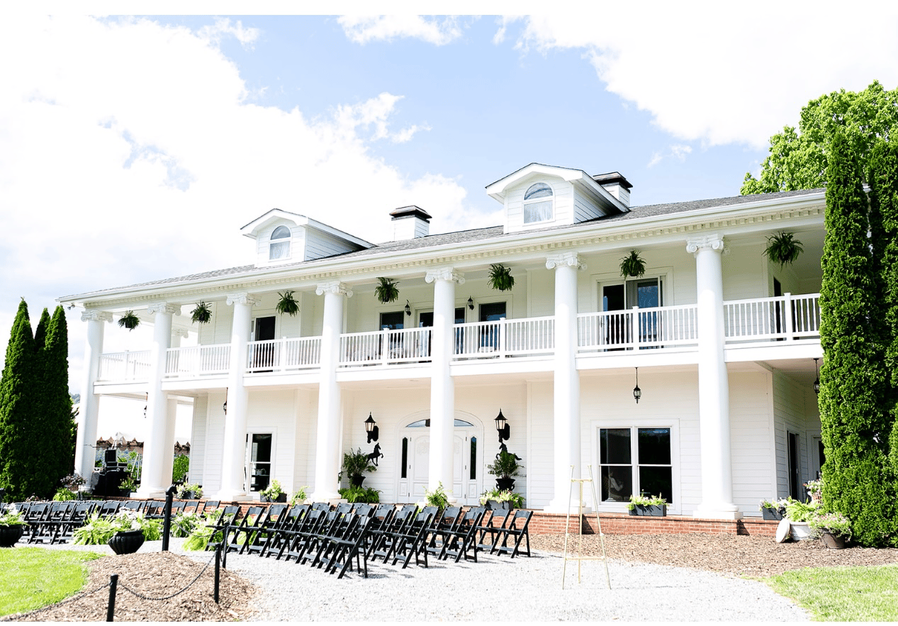 The Loralei Inn