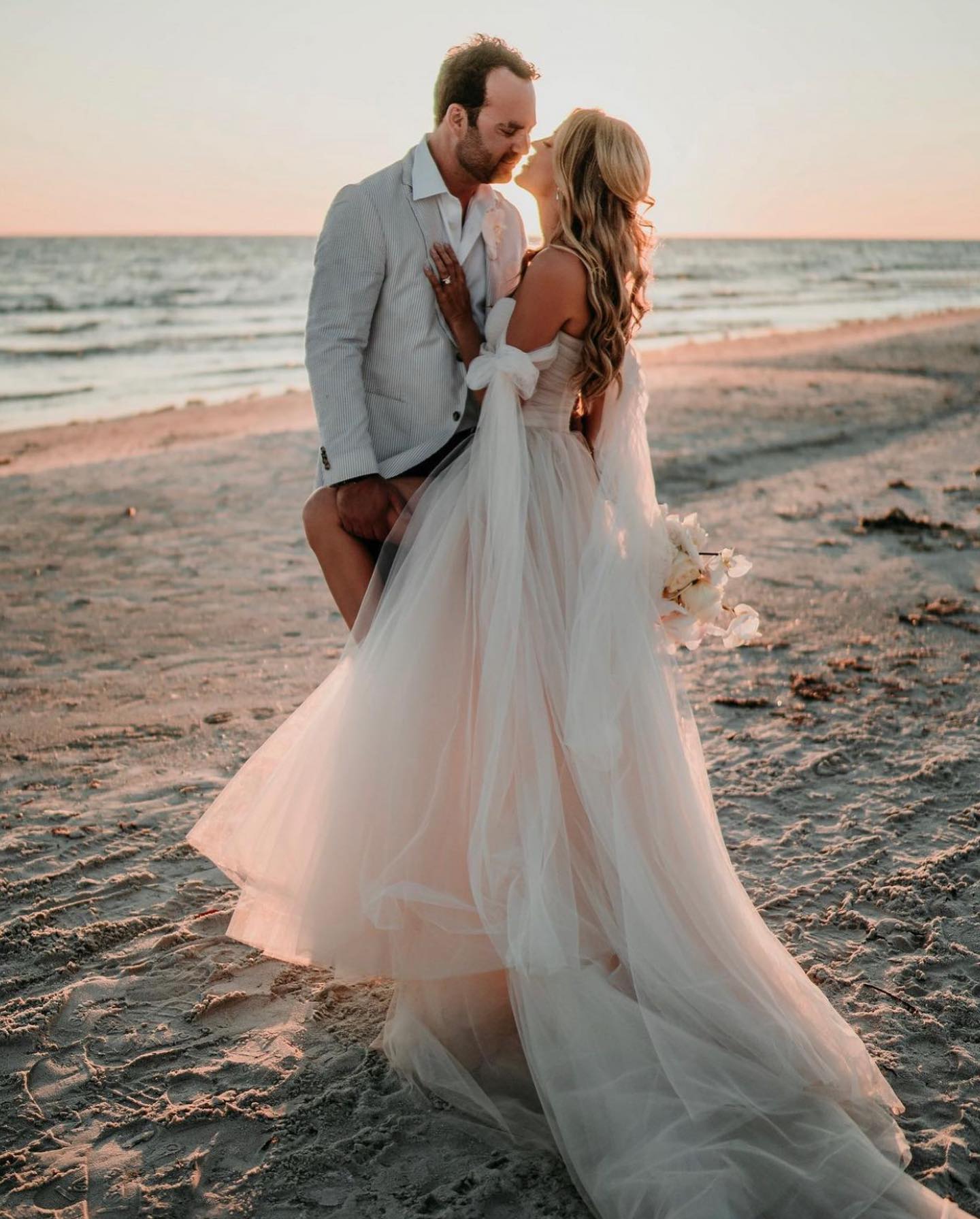 Isabel O’Neil Bridal Collection portfolio 4